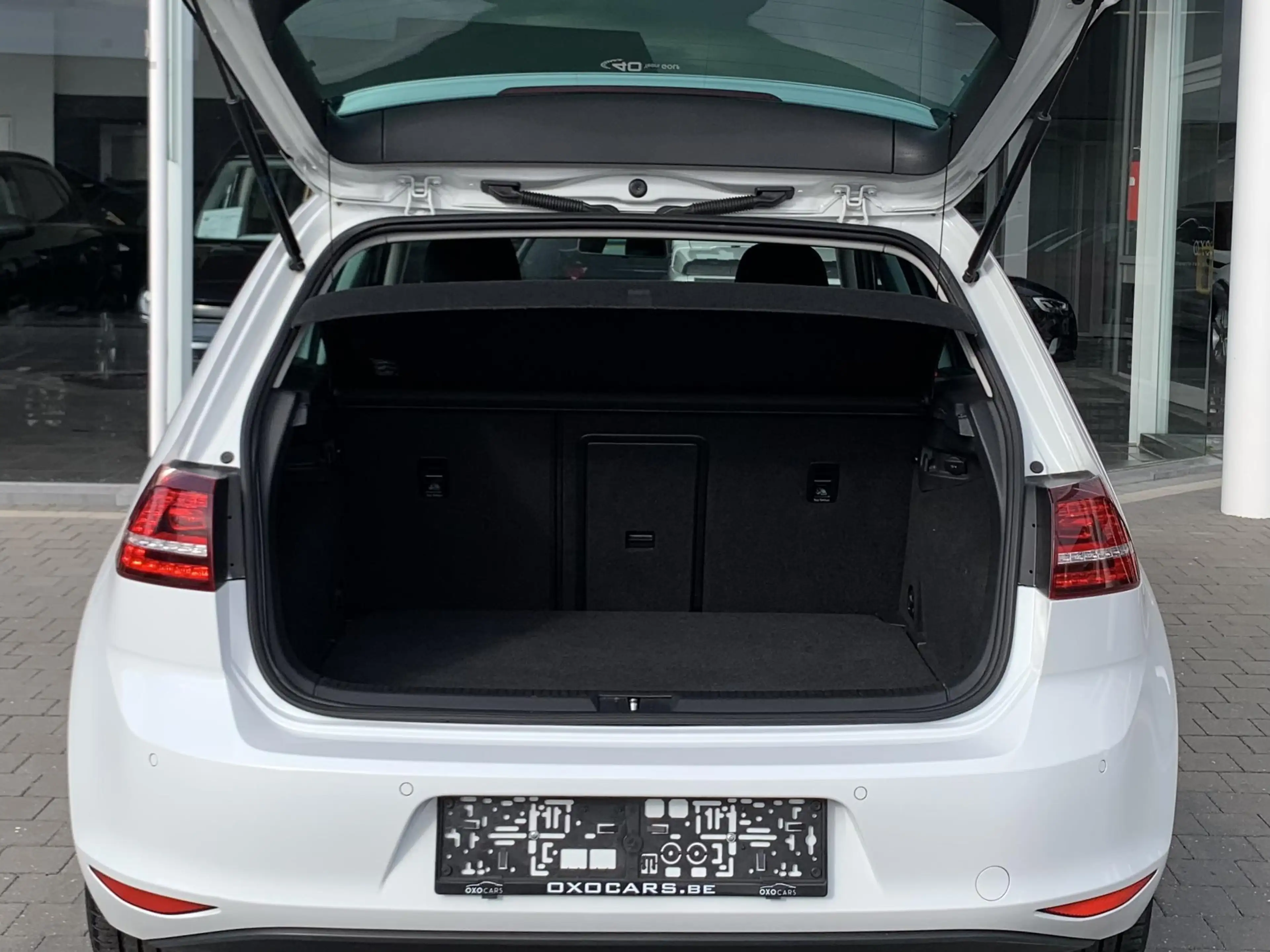 Volkswagen e-Golf 100% Electrique / Xenon / Grand Gps / Garantie — photo 9