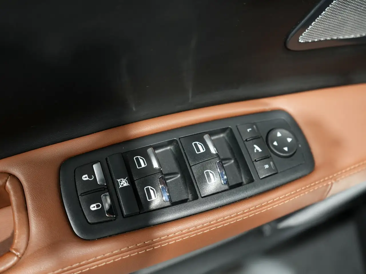 Maserati Ghibli снимка Maserati Ghibli