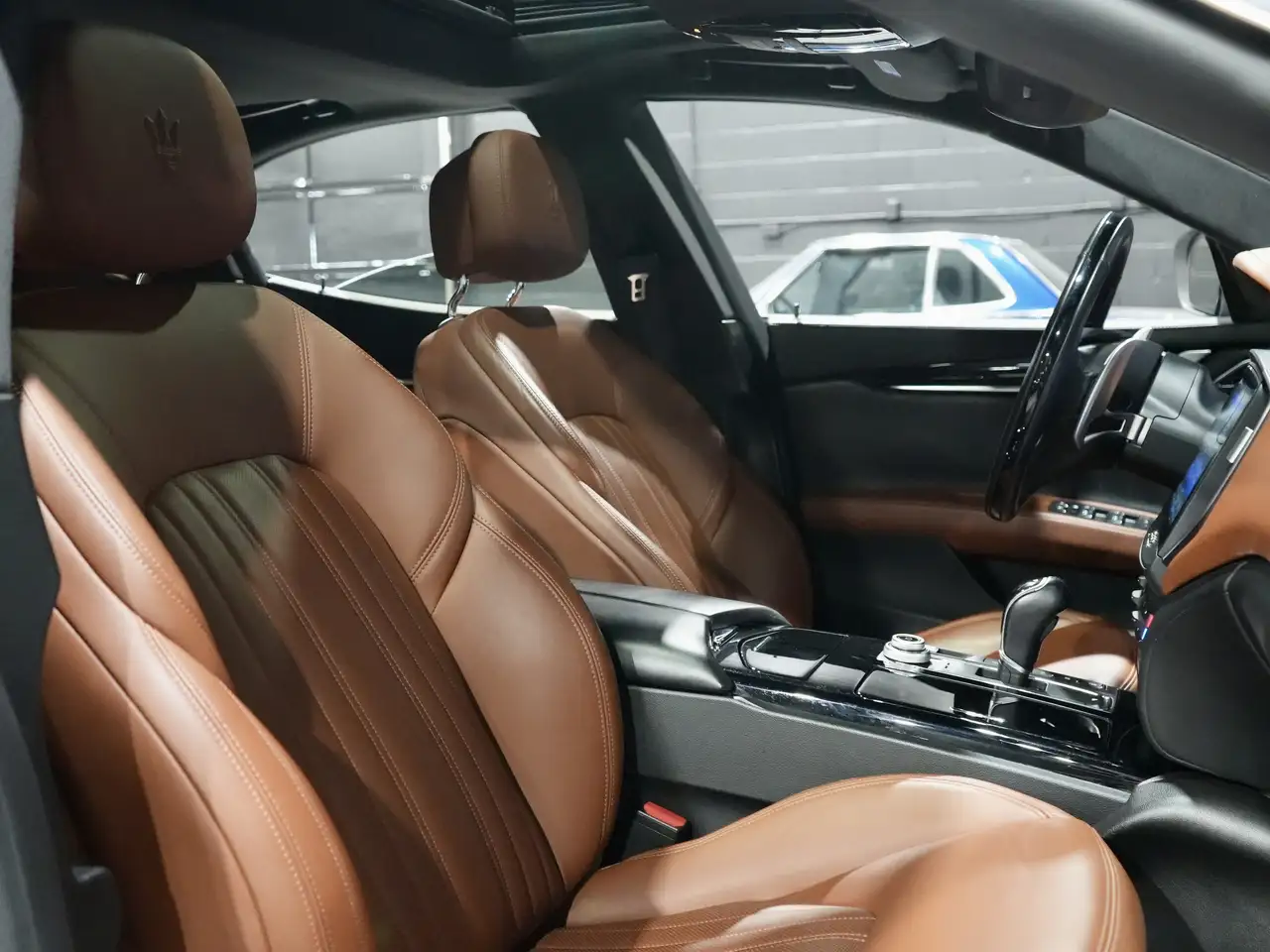 Maserati Ghibli снимка Maserati Ghibli