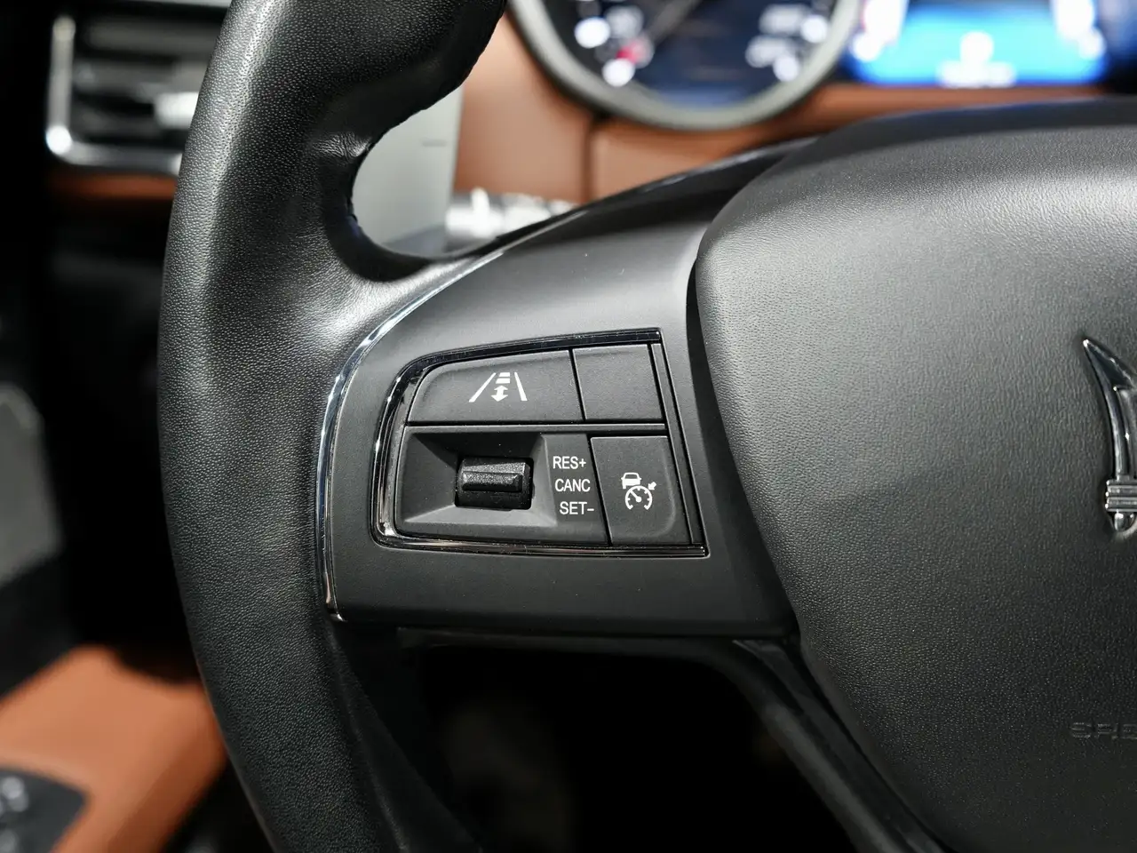 Maserati Ghibli снимка Maserati Ghibli