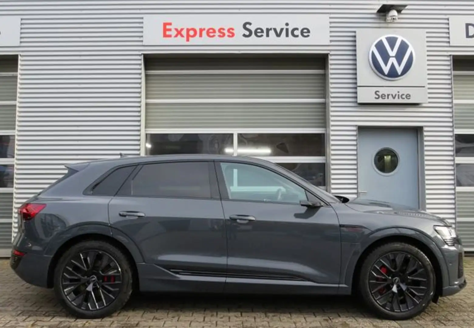 Audi Q8 e-tron 50 quattro S line 360°Kamera/Matrix LED/Bang&O Grau - 1