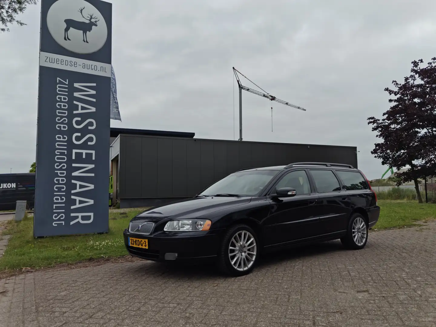Volvo V70 2.4 D5 Edition Sport | 185pk | Zwart - 1