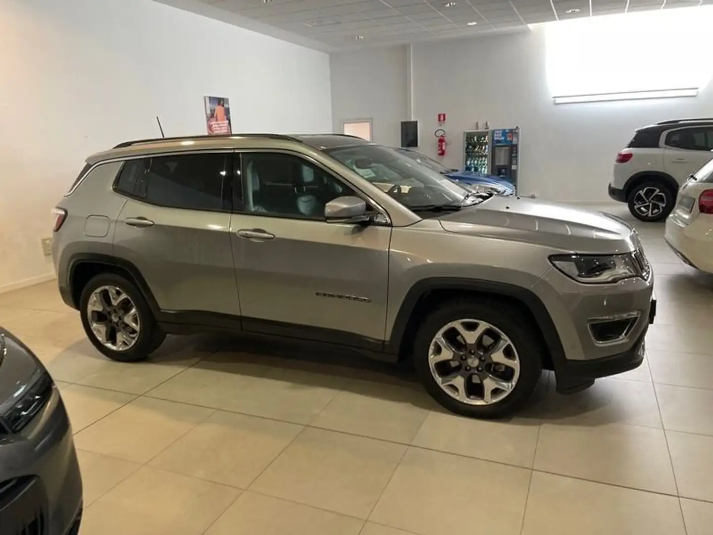 Jeep Compass 1.6 MJet II 88kW Limited Gris - 2
