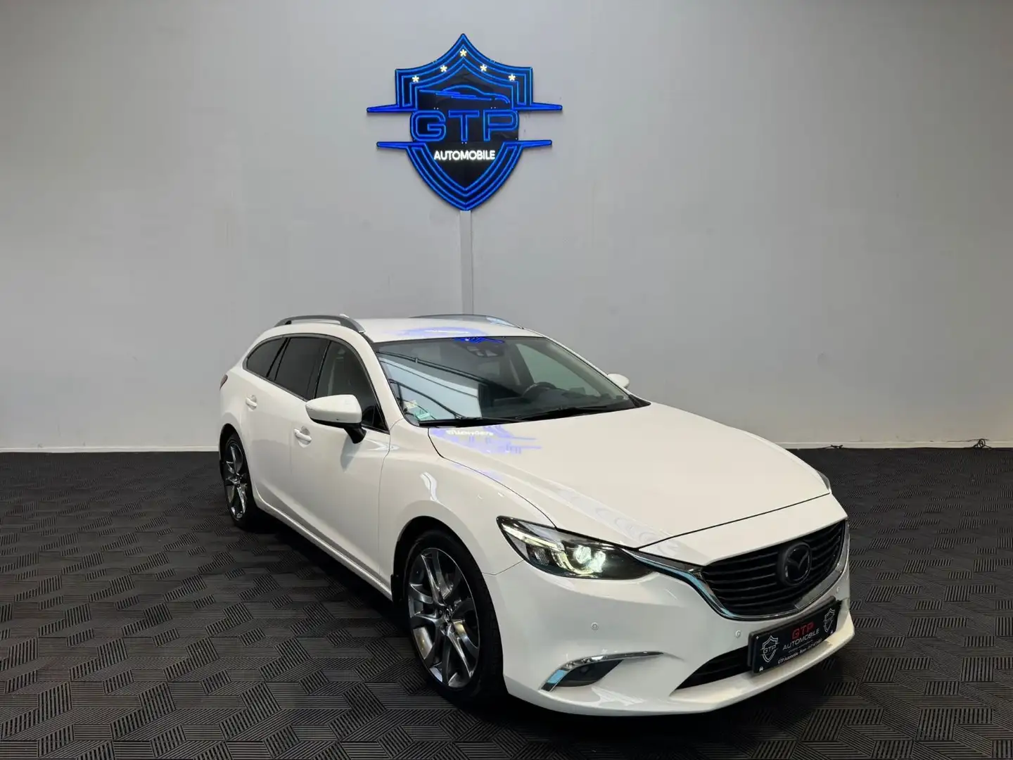 Mazda 6 Kombi Sports-Line Blanc - 2