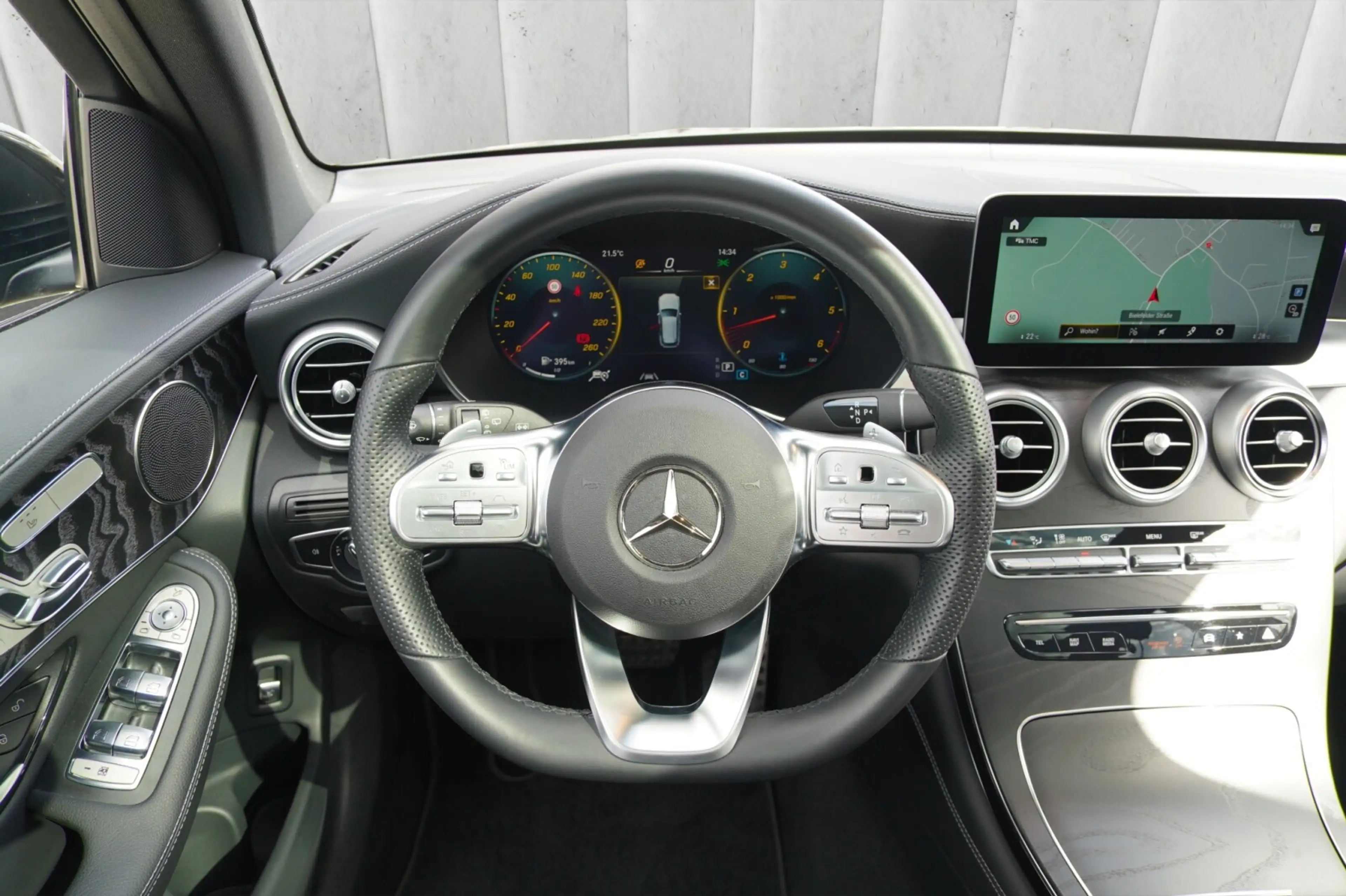 Mercedes-Benz GLC 400 GLC 400 d 4MATIC AMG Line Pano Distronic — photo 15