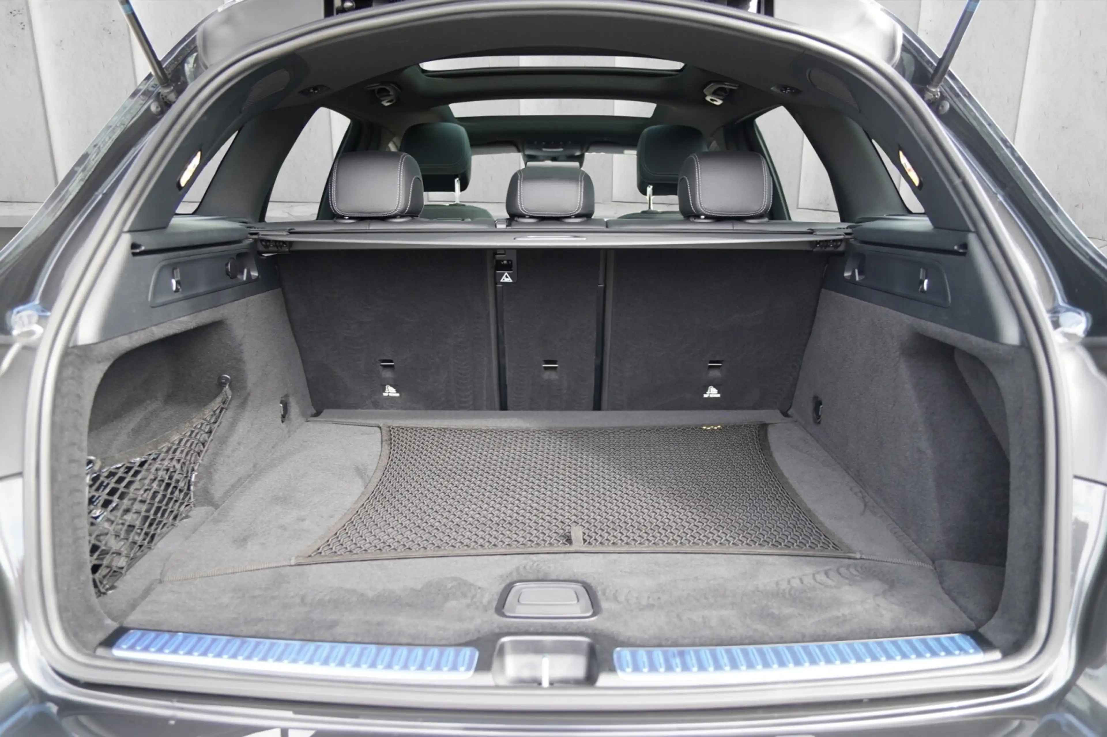 Mercedes-Benz GLC 400 GLC 400 d 4MATIC AMG Line Pano Distronic — photo 11