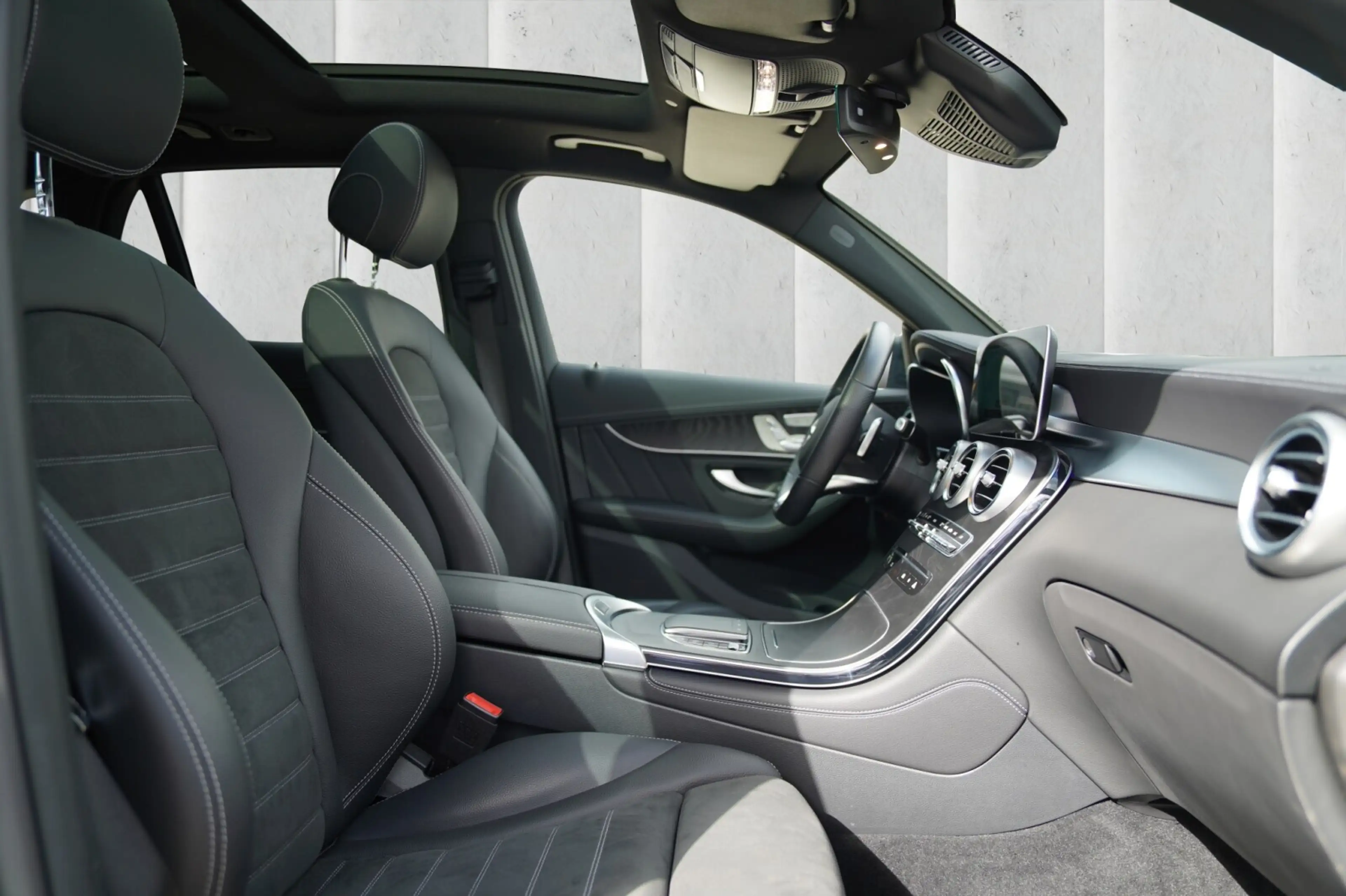 Mercedes-Benz GLC 400 GLC 400 d 4MATIC AMG Line Pano Distronic — photo 9