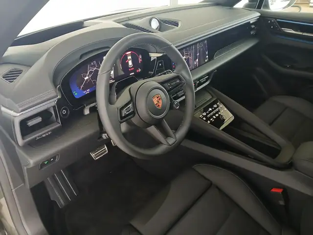 Porsche Macan 4 Ansicht 9