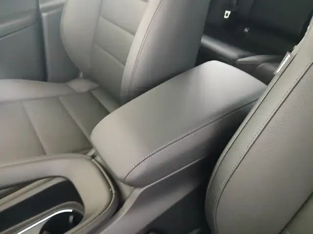 Porsche Macan 4 Ansicht 23