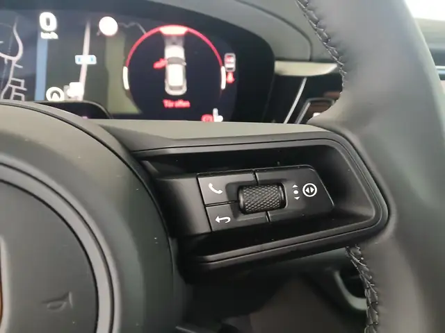 Porsche Macan 4 Ansicht 17
