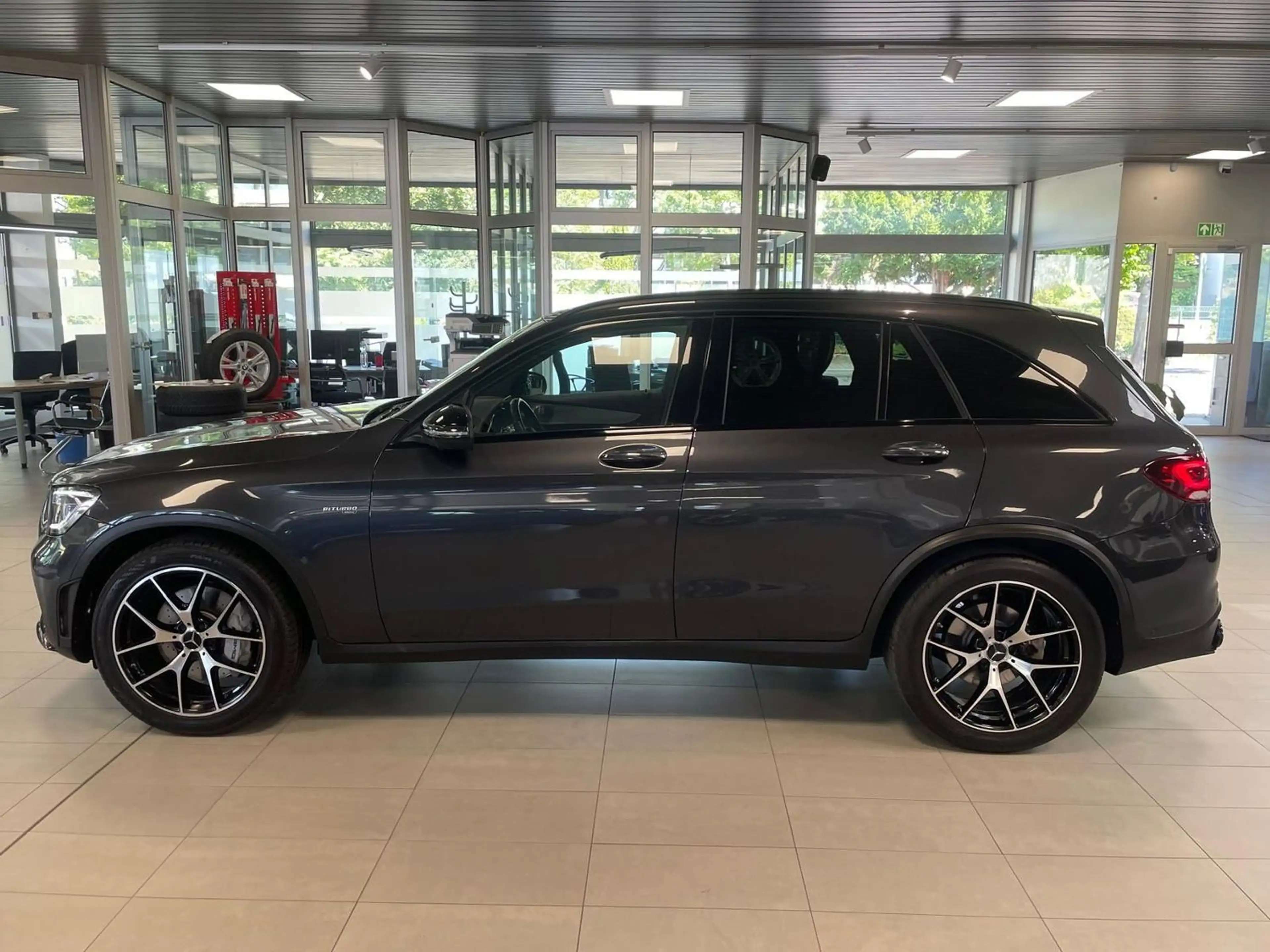 Mercedes-Benz GLC 43 AMG 4Matic LED Burmester 20"Zoll — photo 4