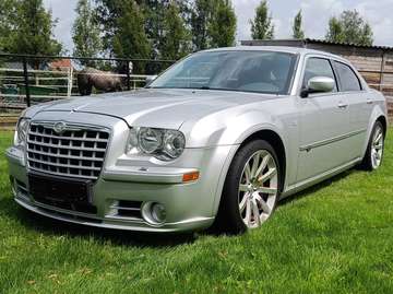 srt8
