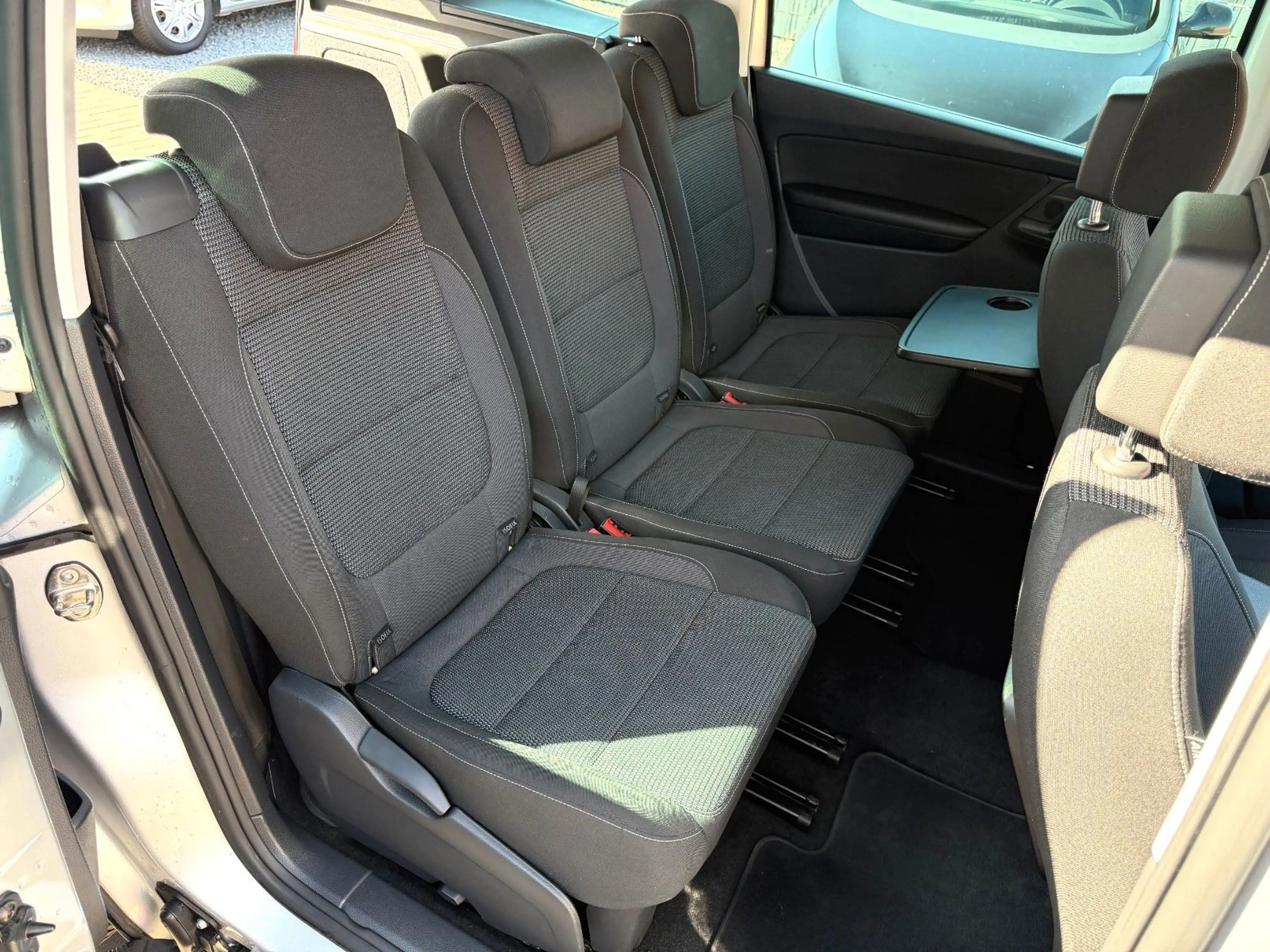 Volkswagen Sharan BMT/7-Sitzer/DSG/AHK/Sitzheizung/Navi — photo 13