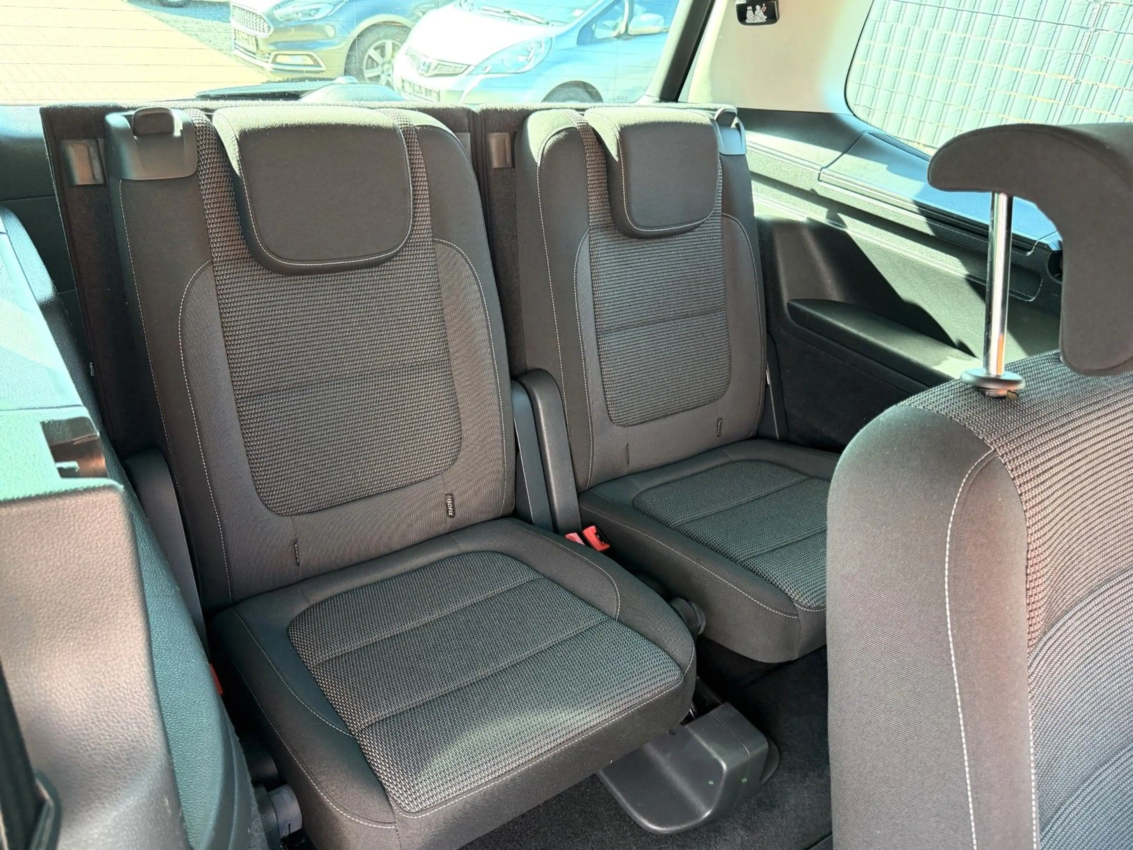 Volkswagen Sharan BMT/7-Sitzer/DSG/AHK/Sitzheizung/Navi — photo 12