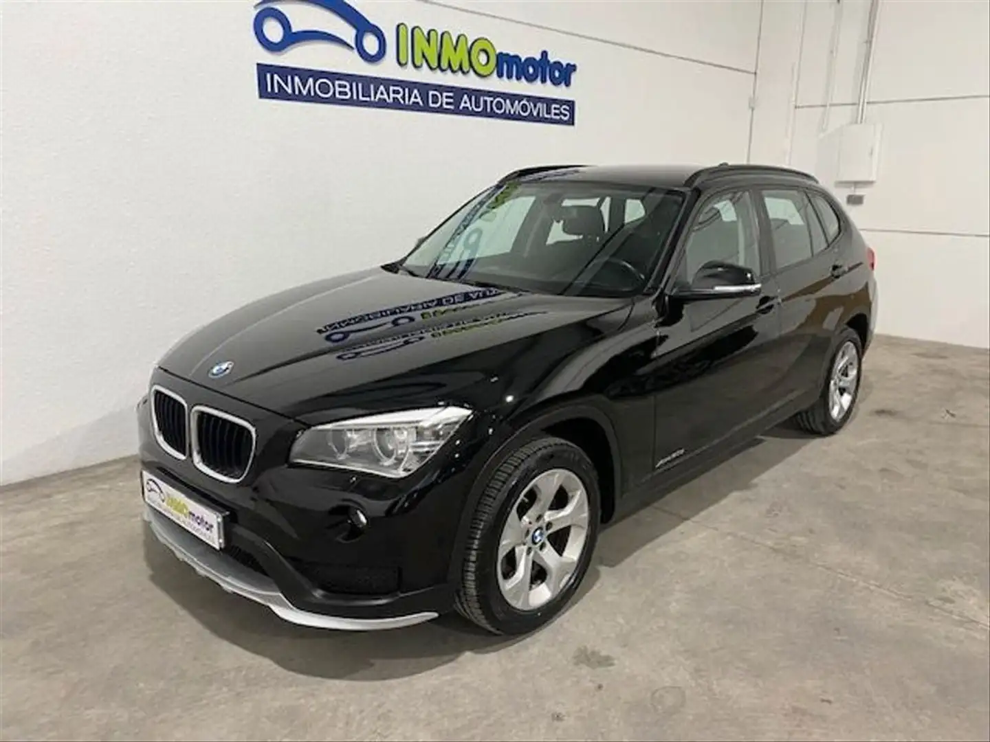 BMW X1 xDrive20d Noir - 1