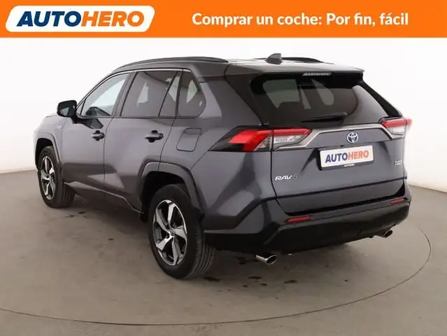 Toyota Rav4 view 4