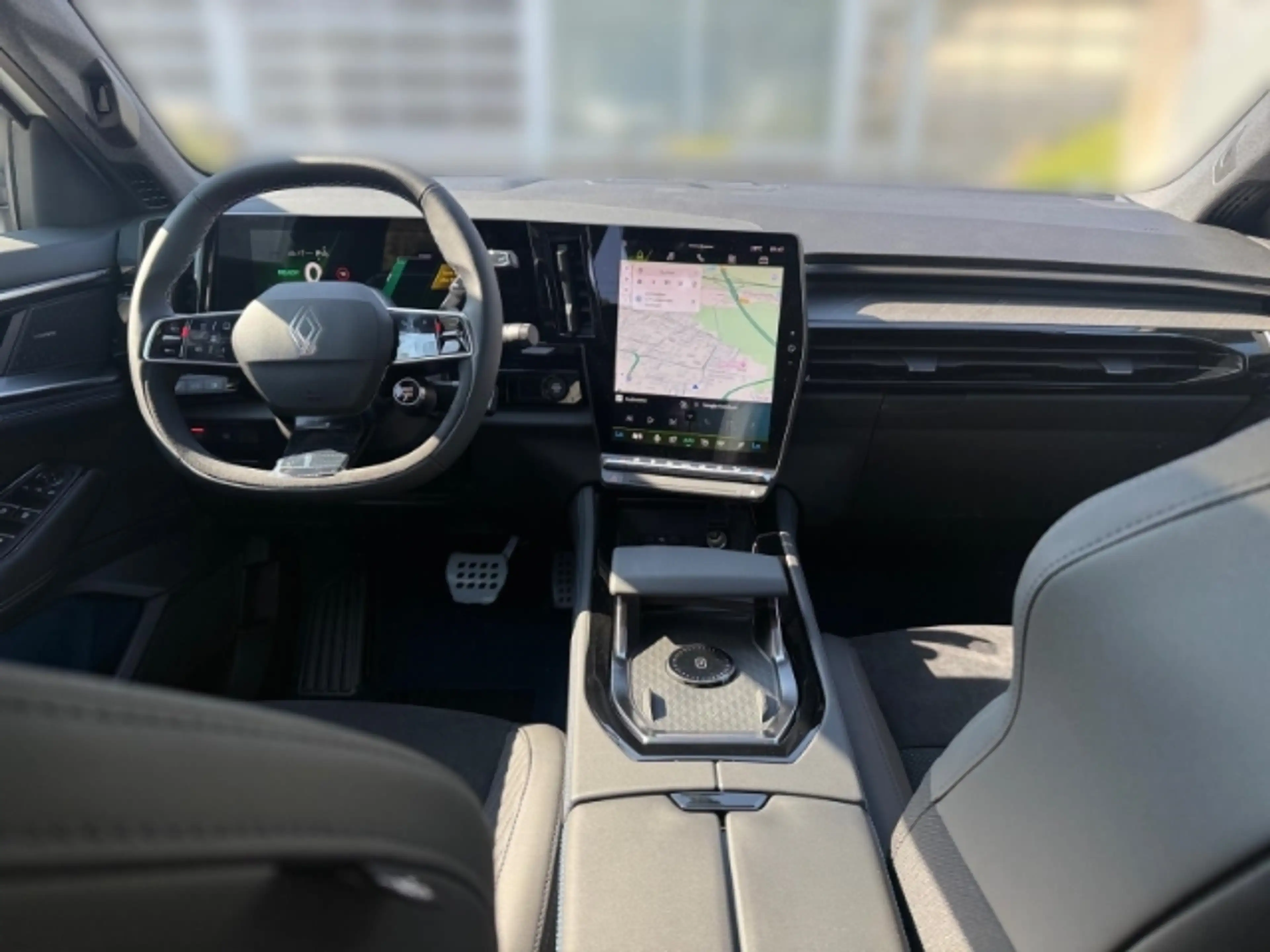 Renault Rafale Atelier Alpine Hyper Hybrid E-Tech 4x4 300 + Head- — photo 11