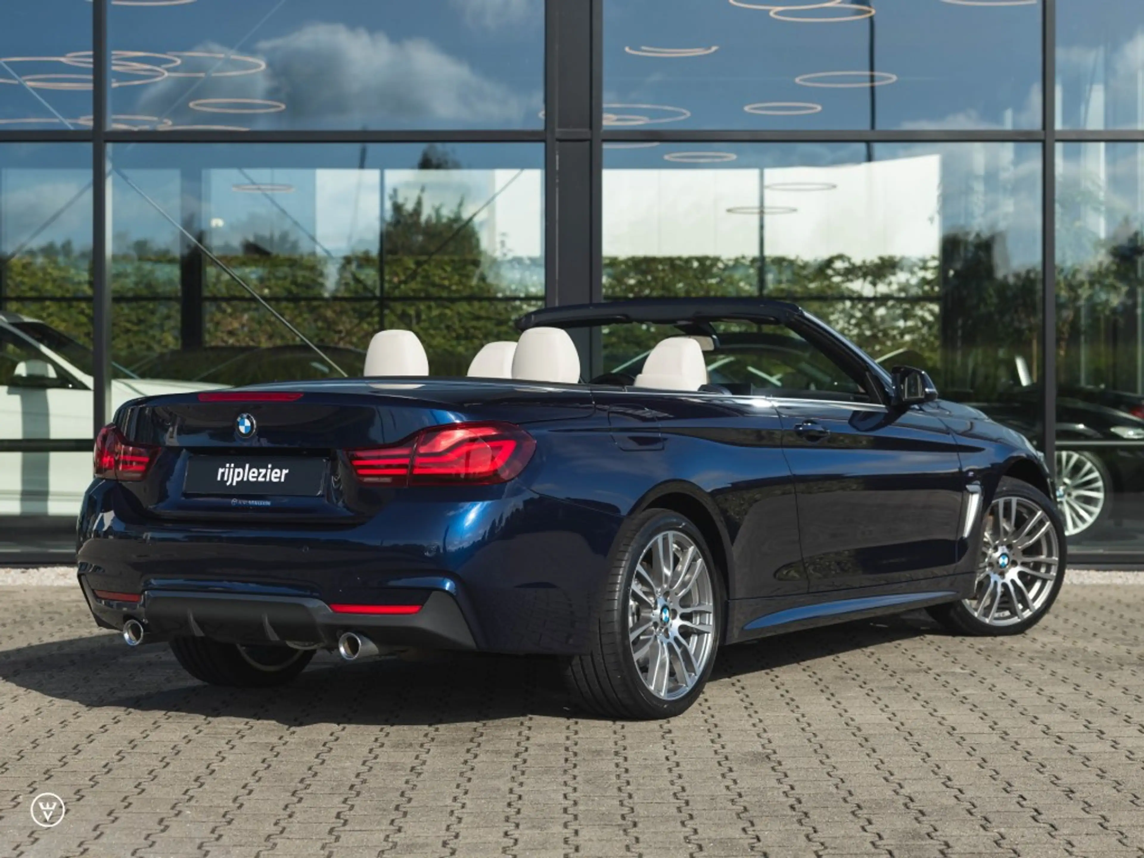 BMW 440 Cabrio LCI II â Indi, xDrive etc — photo 4