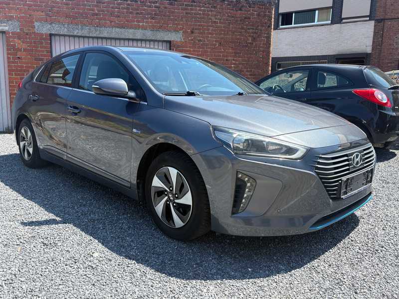 Hyundai IONIQ Ioniq HEV 1.6 GDi Executive ISG DCT — photo 3