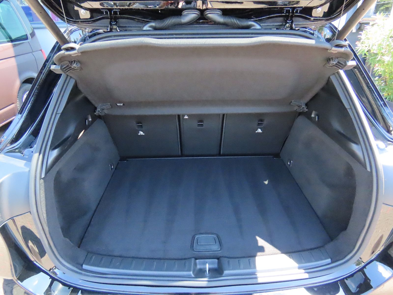 Mercedes-Benz GLA 220 d Autom. Memory Panorama 360° Standheiz. — photo 9