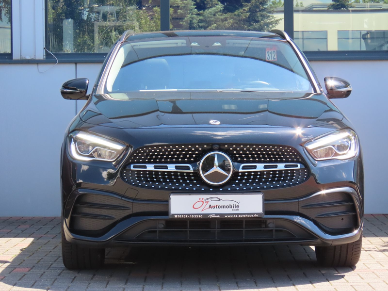Mercedes-Benz GLA 220 d Autom. Memory Panorama 360° Standheiz. — photo 2