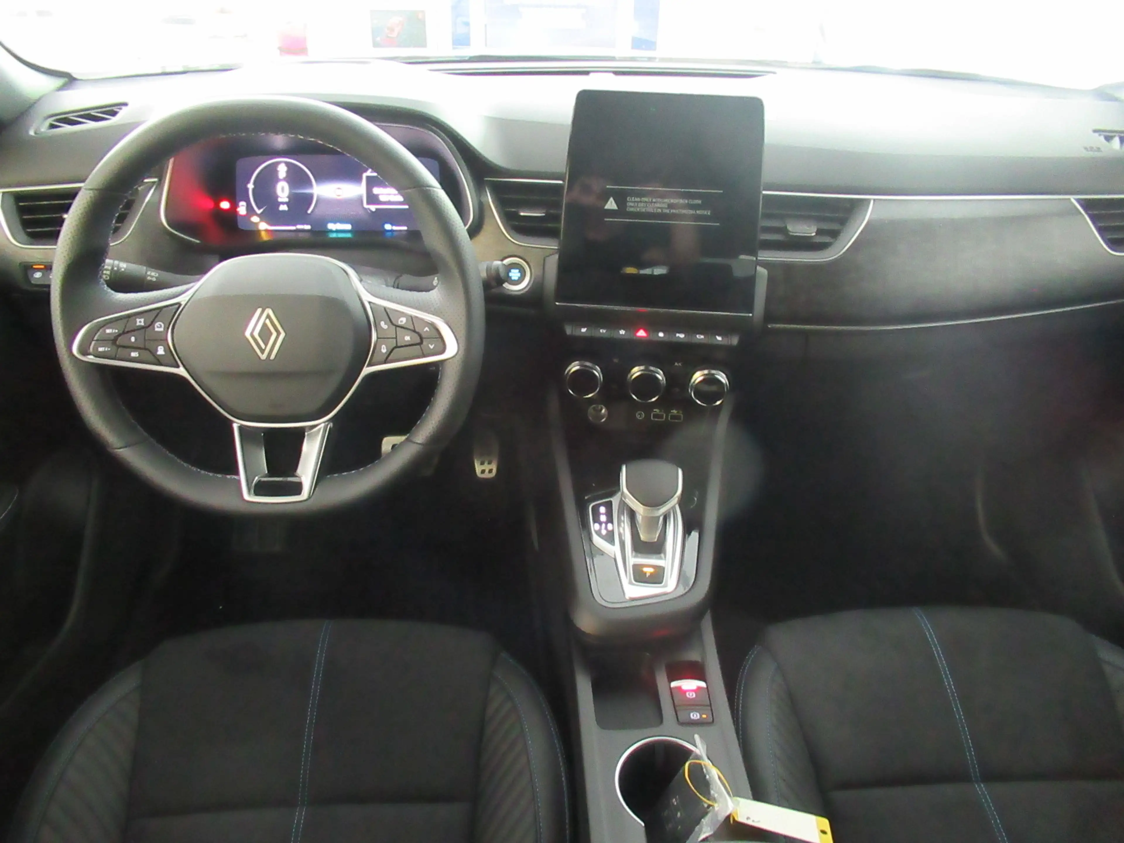 Renault Arkana Esprit Alpine E-Tech Full Hybrid 145 — photo 4