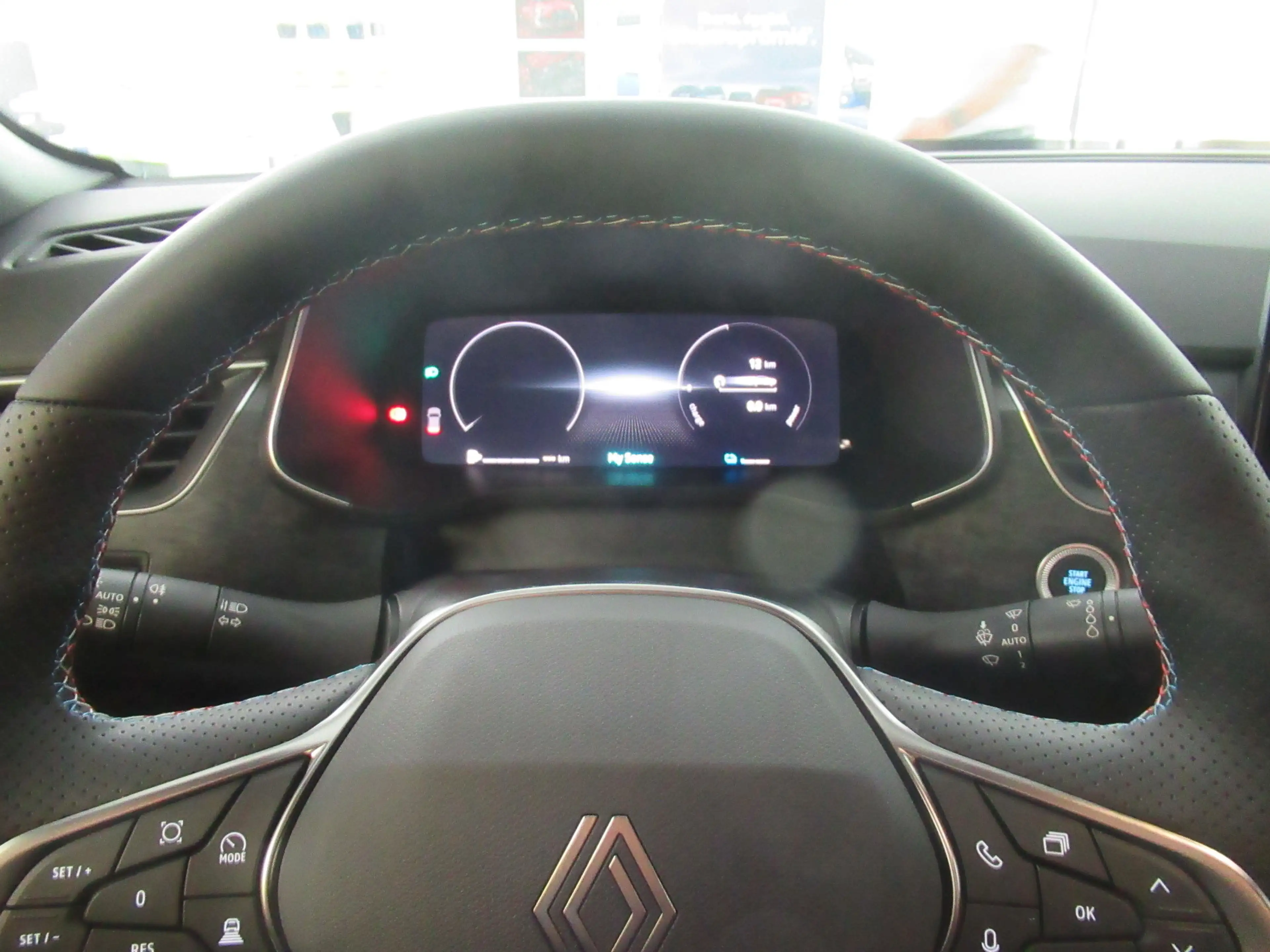 Renault Arkana Esprit Alpine E-Tech Full Hybrid 145 — photo 12