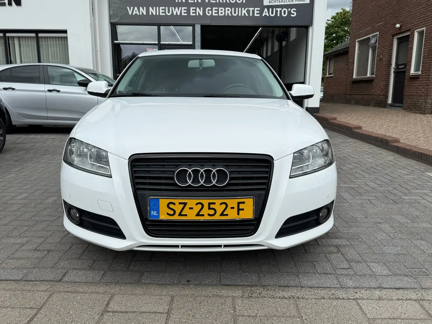 Audi A3 1.2 TFSI Ambition Pro Line S, Navigatie,Airco,Stoe Wit - 2