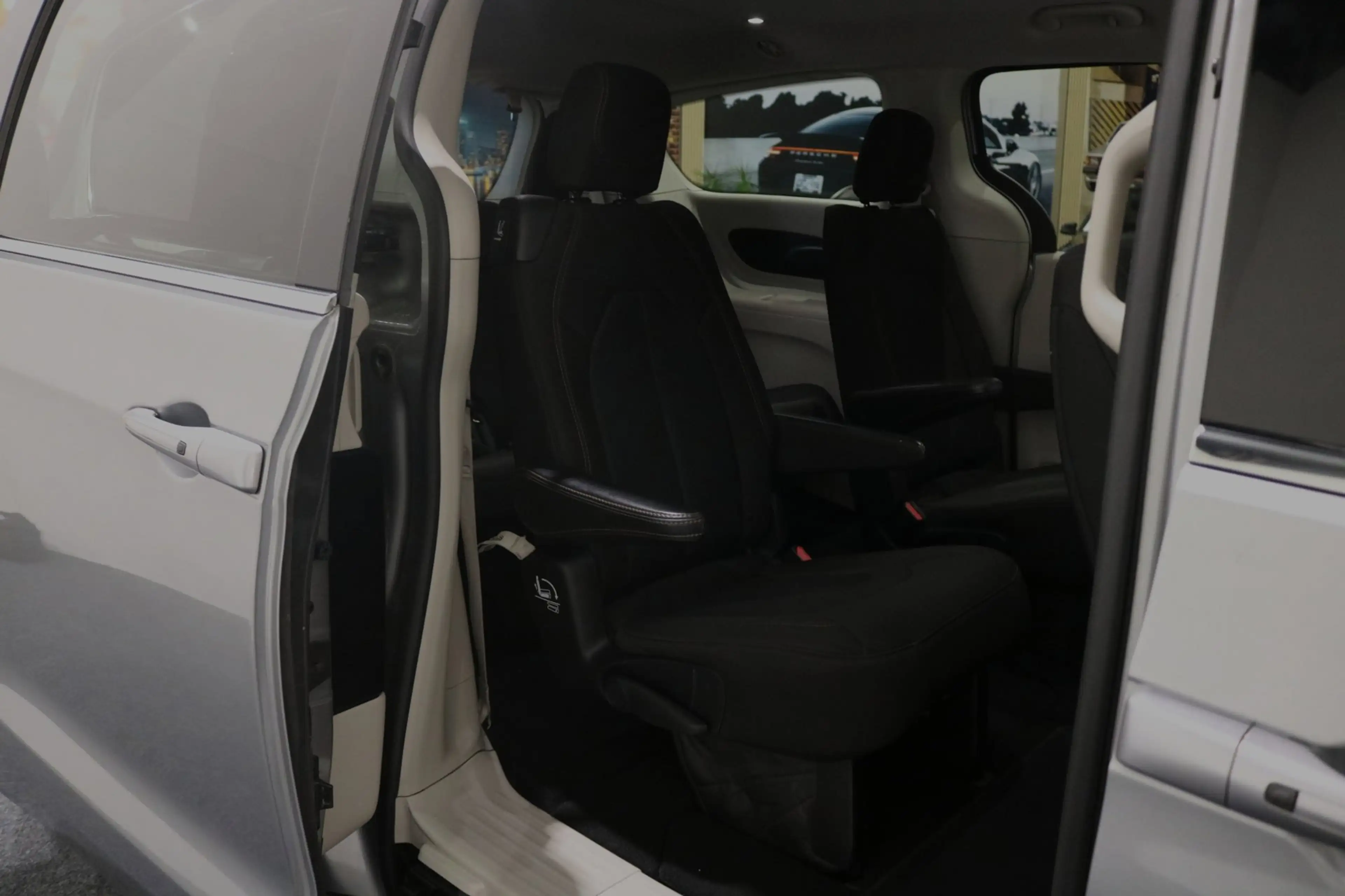 Chrysler Pacifica 3.6 V6 AUTOMAAAT 7 Zits Limited AIRCO NAVI Elek sc — photo 35