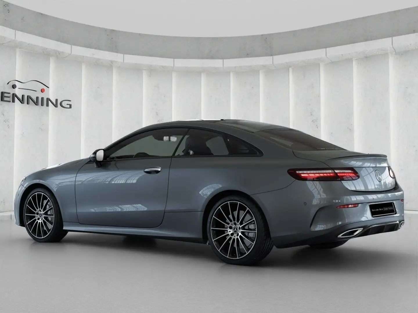 Mercedes-Benz E 400 d 4M Coupé AMG Burm Distr Pano 360° HeadUp Grau - 2