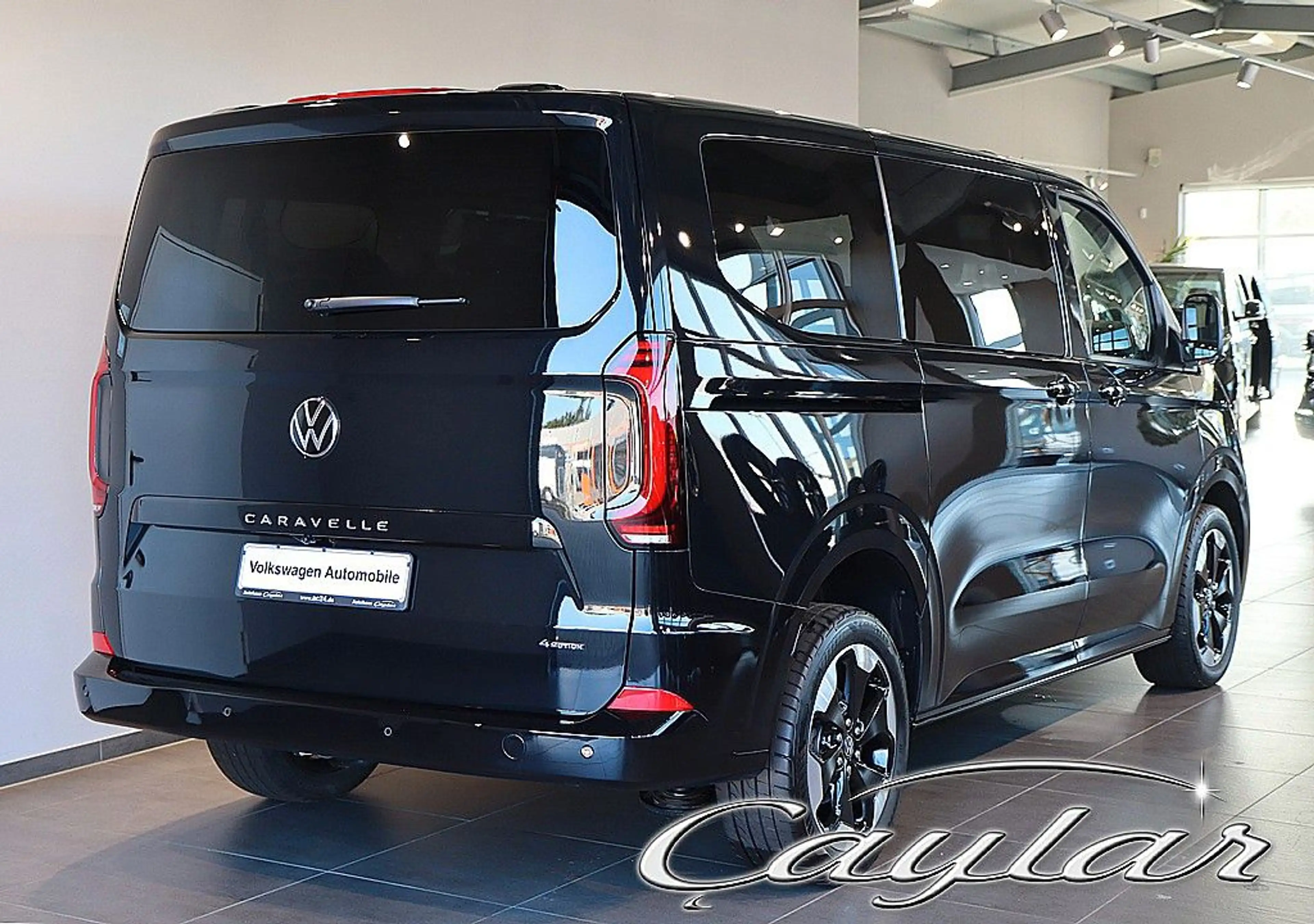 Volkswagen T7 Caravelle T7 CARAVELLE TDI ALLRAD 8SITZE PANO LEDER STANDH — photo 6