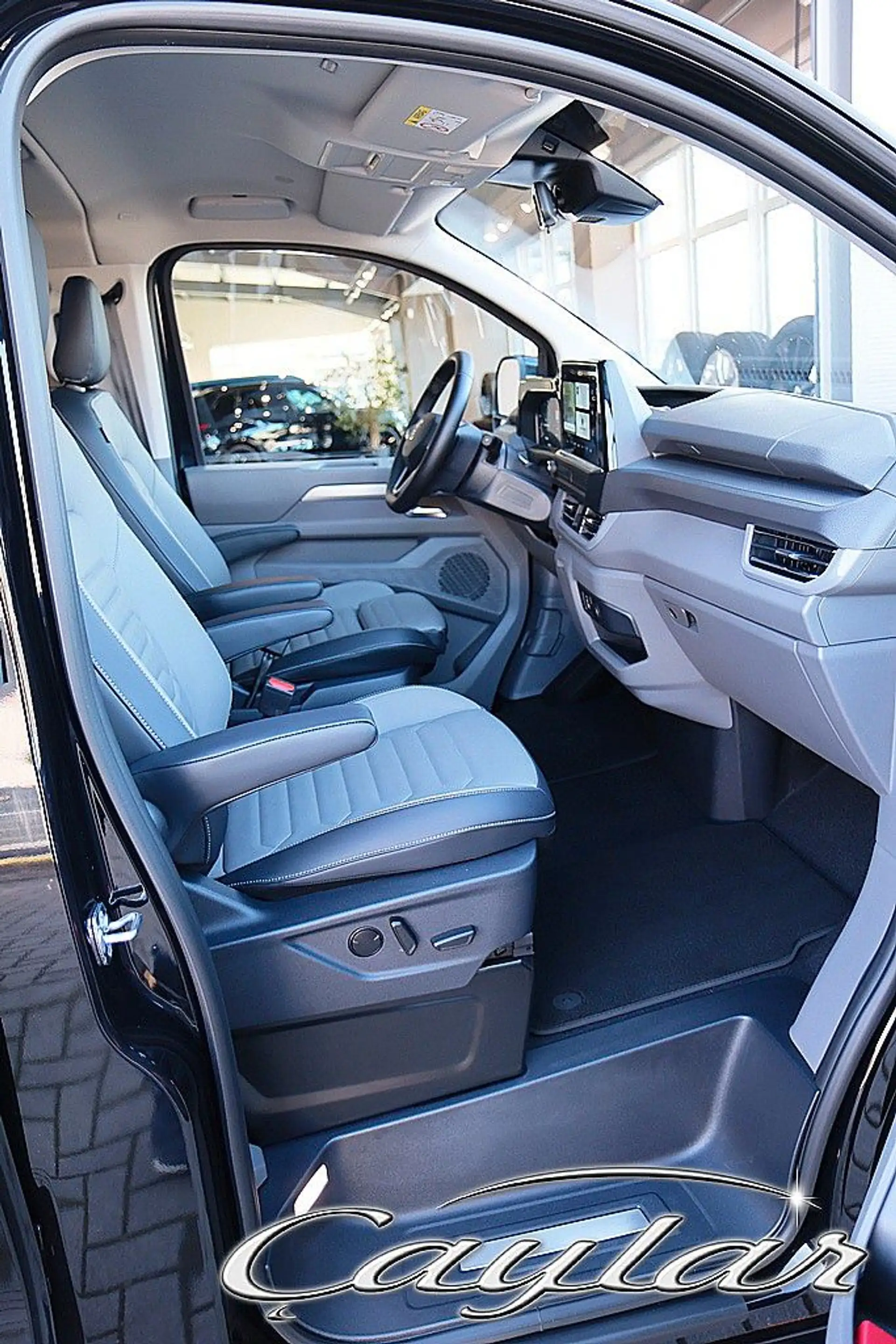 Volkswagen T7 Caravelle T7 CARAVELLE TDI ALLRAD 8SITZE PANO LEDER STANDH — photo 15