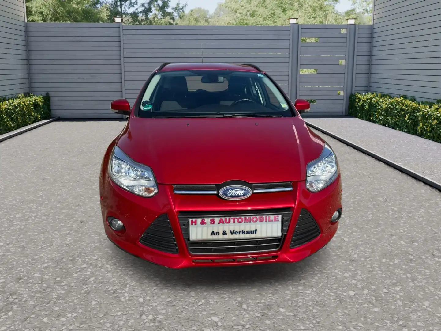 Ford Focus Turnier Trend Rot - 2