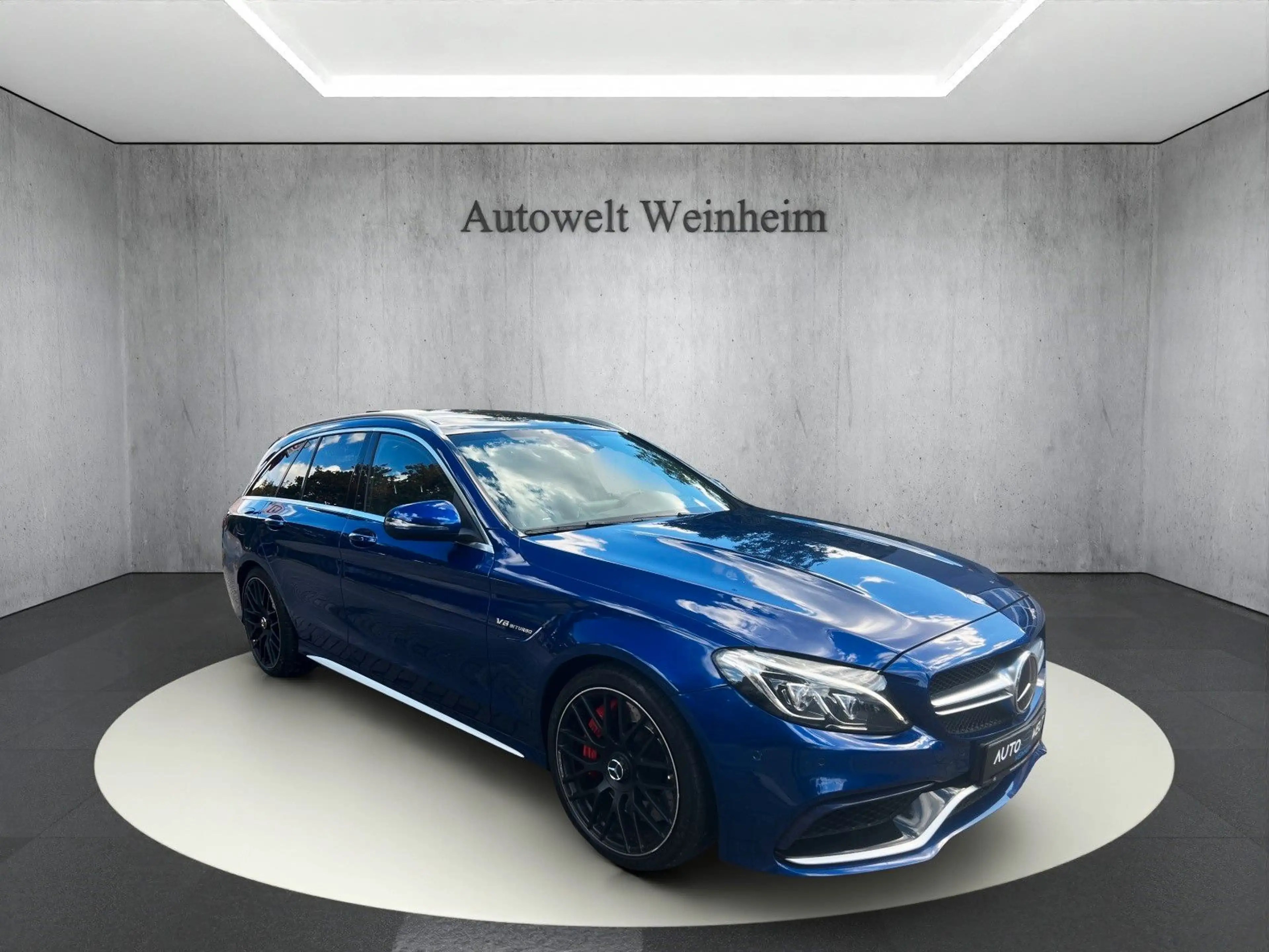 Mercedes-Benz C 63 AMG C-63 S-AMG°PANORAMA°V8°KAM°LEDER°LED°KLAP-AUSPUF