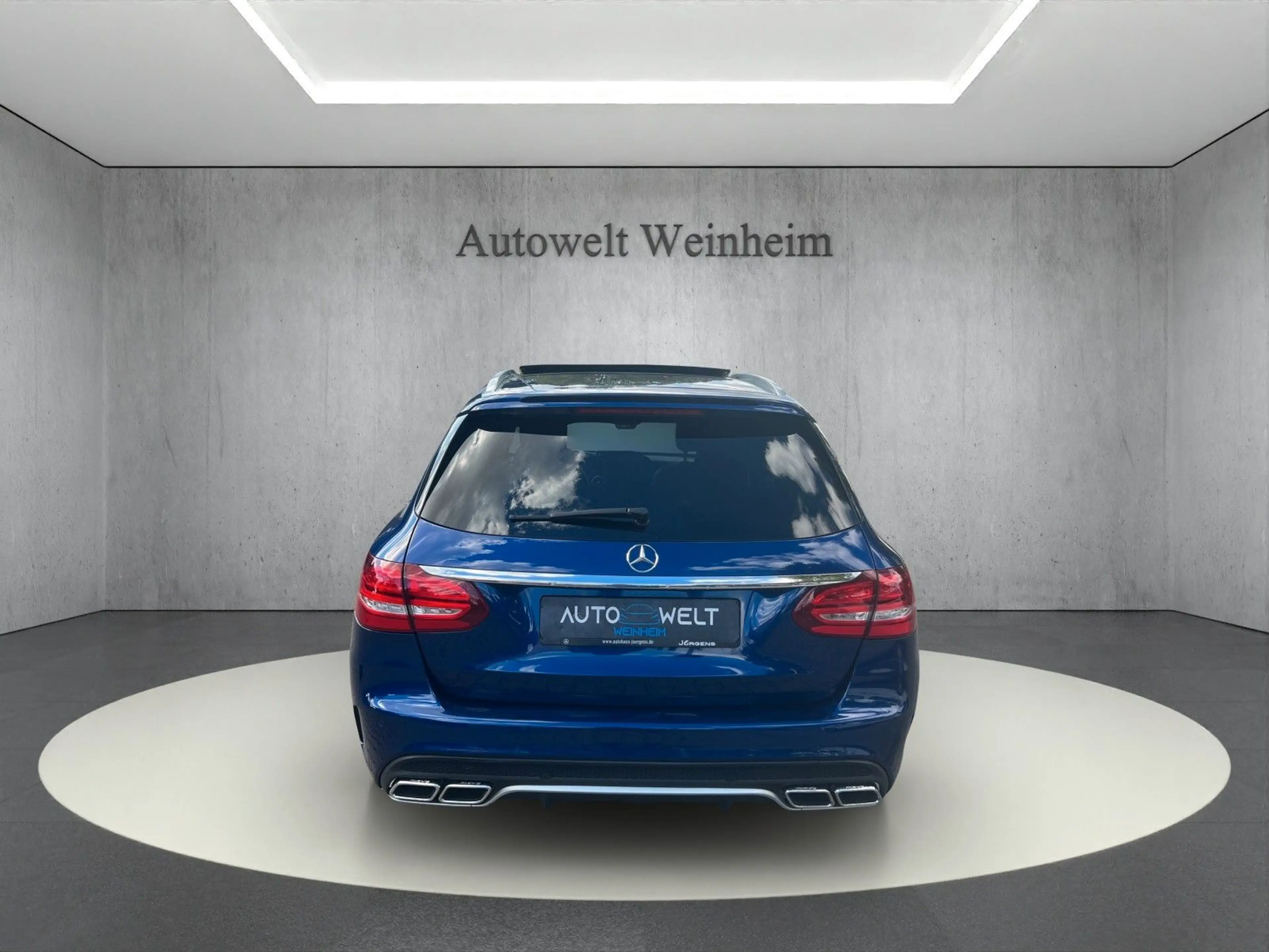Mercedes-Benz C 63 AMG C-63 S-AMG°PANORAMA°V8°KAM°LEDER°LED°KLAP-AUSPUF — photo 5