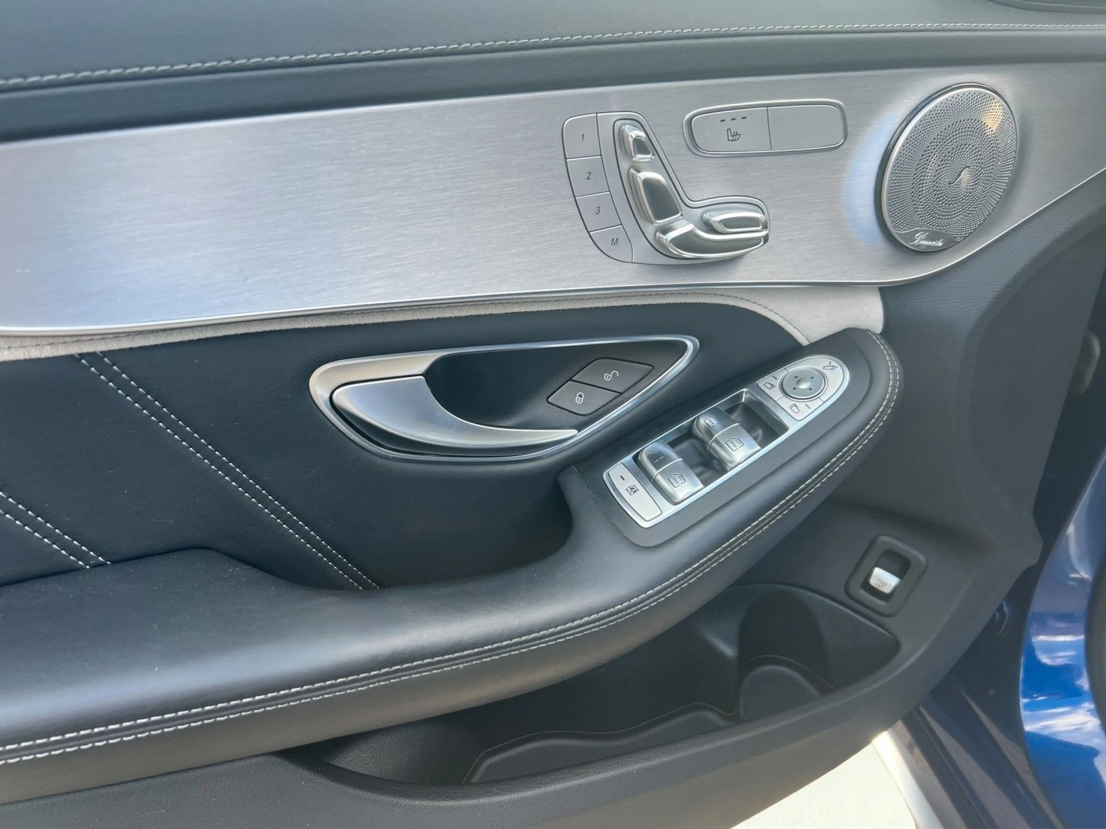 Mercedes-Benz C 63 AMG C-63 S-AMG°PANORAMA°V8°KAM°LEDER°LED°KLAP-AUSPUF — photo 11