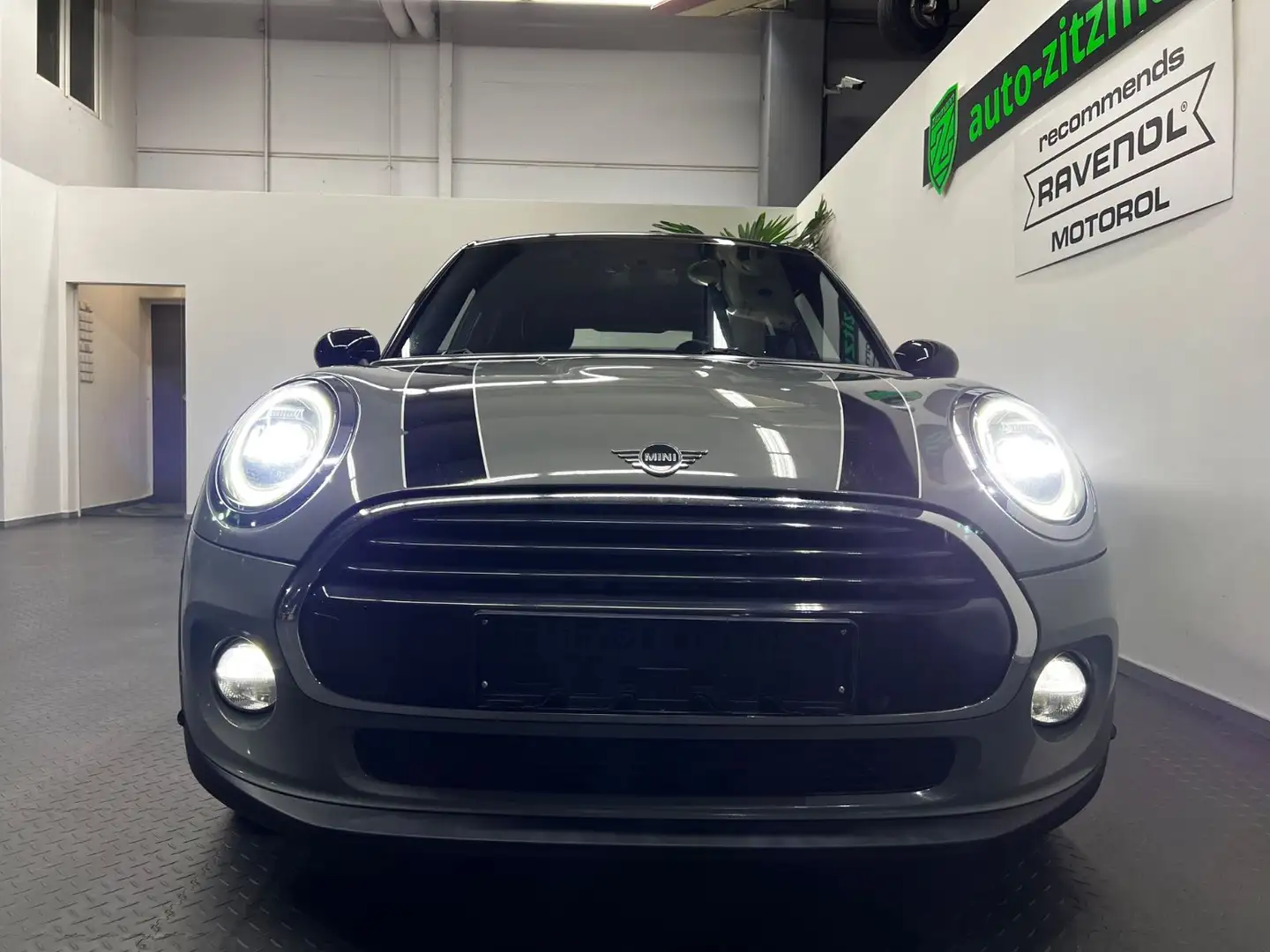 MINI Cooper Chili Edition *LEDER*NAVI*PDC*TEMP*SHZ* Grau - 1