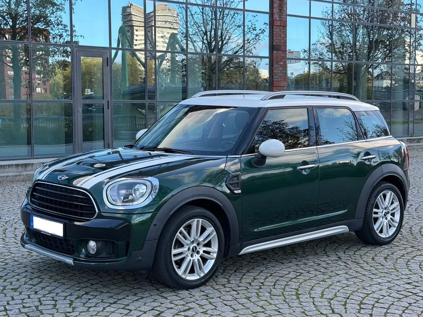 MINI Cooper D Countryman Cooper D All4 Leder Navi Head-Up AHK ACC Grün - 2