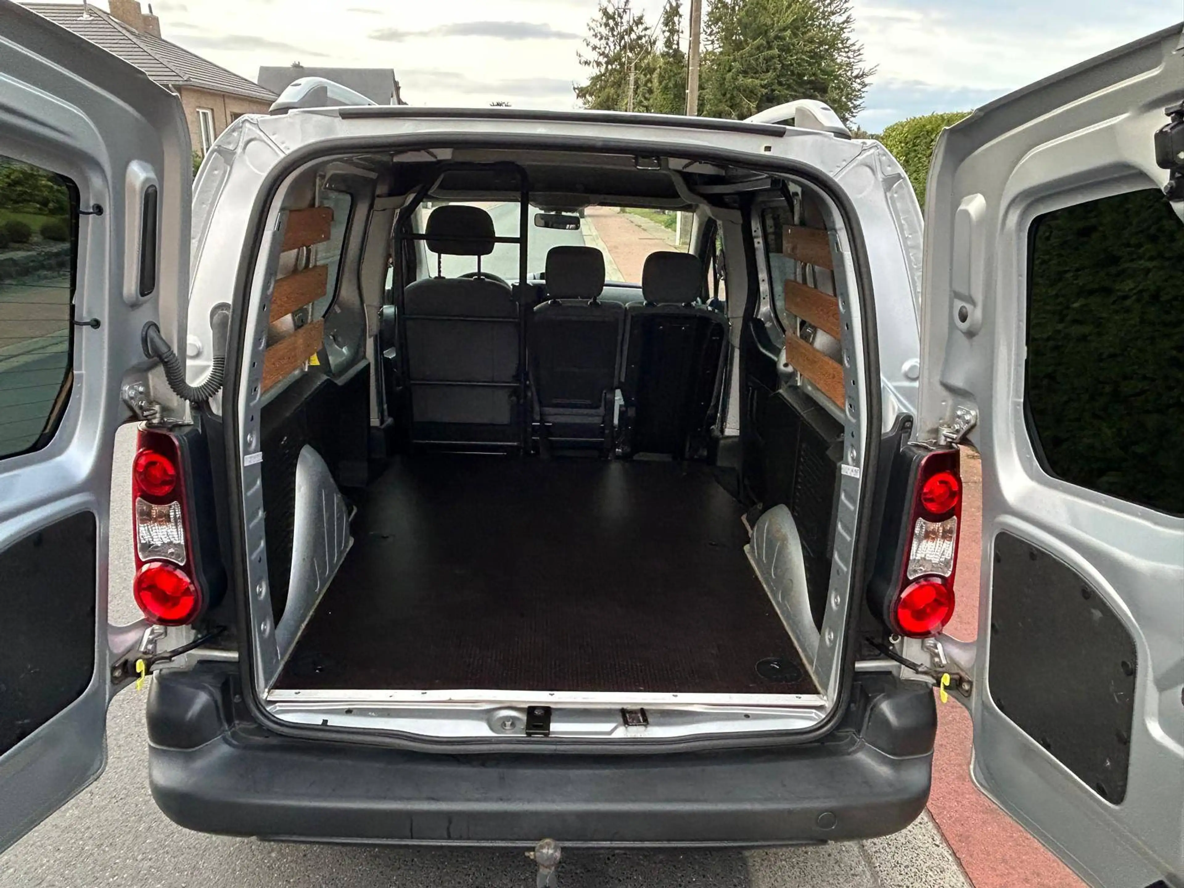 Citroen Berlingo 1.6 HDi Court/Kort Pro — photo 6