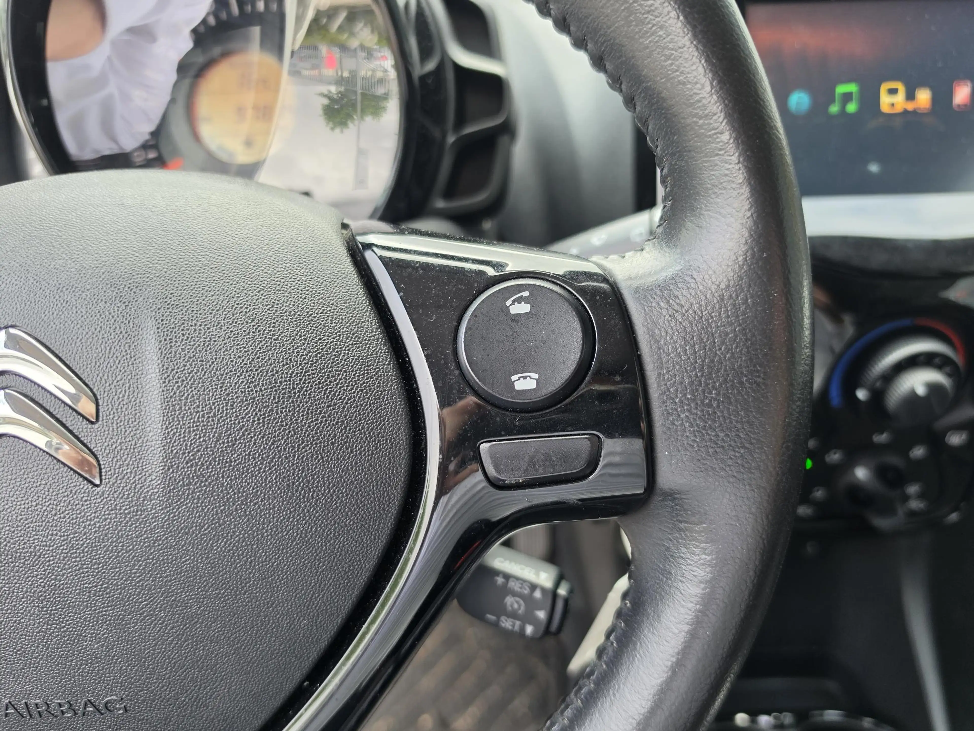 Citroen C1 1.0 VTi Feel | Bluetooth | CarPlay | Camera | — photo 3