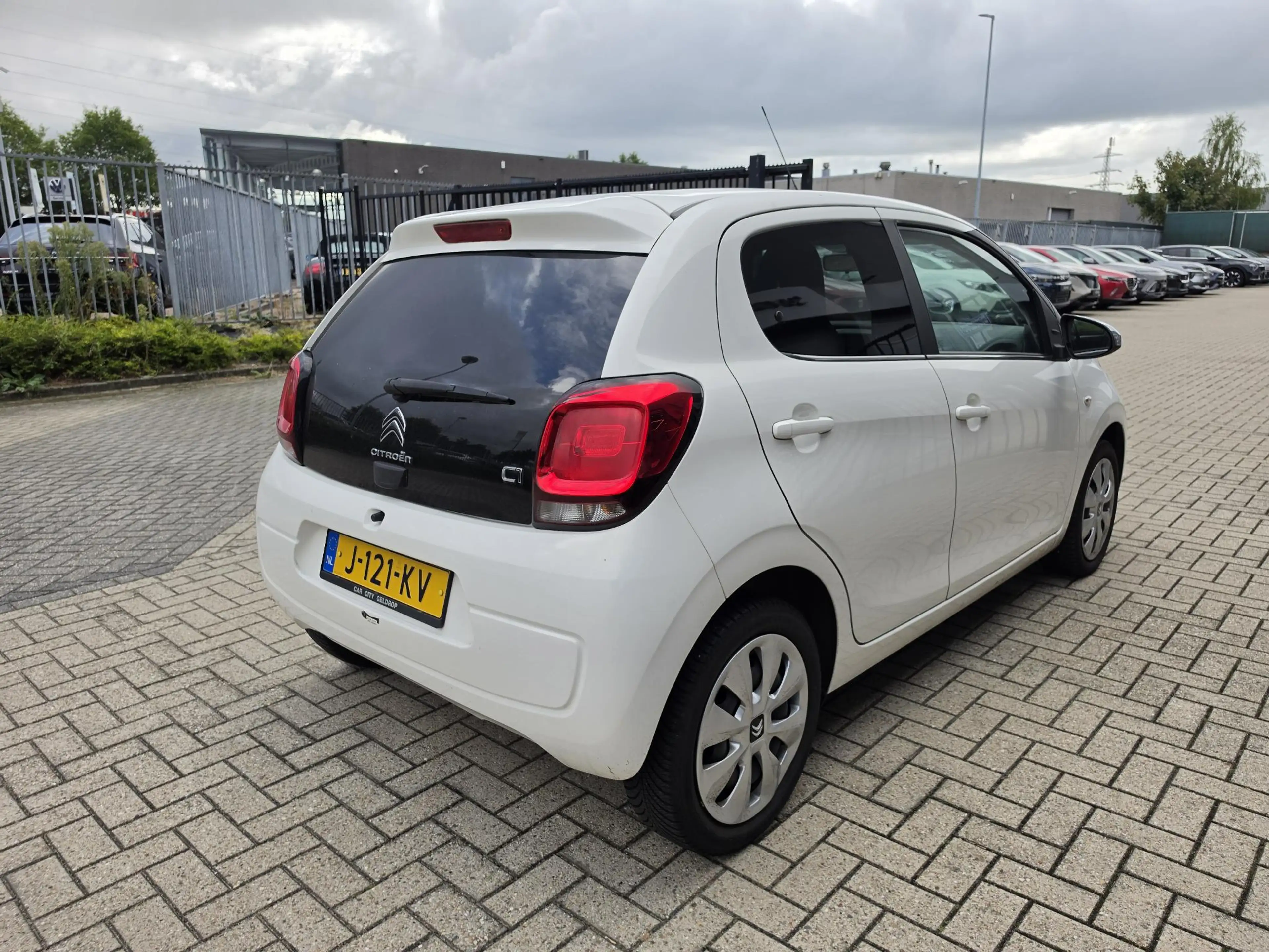 Citroen C1 1.0 VTi Feel | Bluetooth | CarPlay | Camera | — photo 5