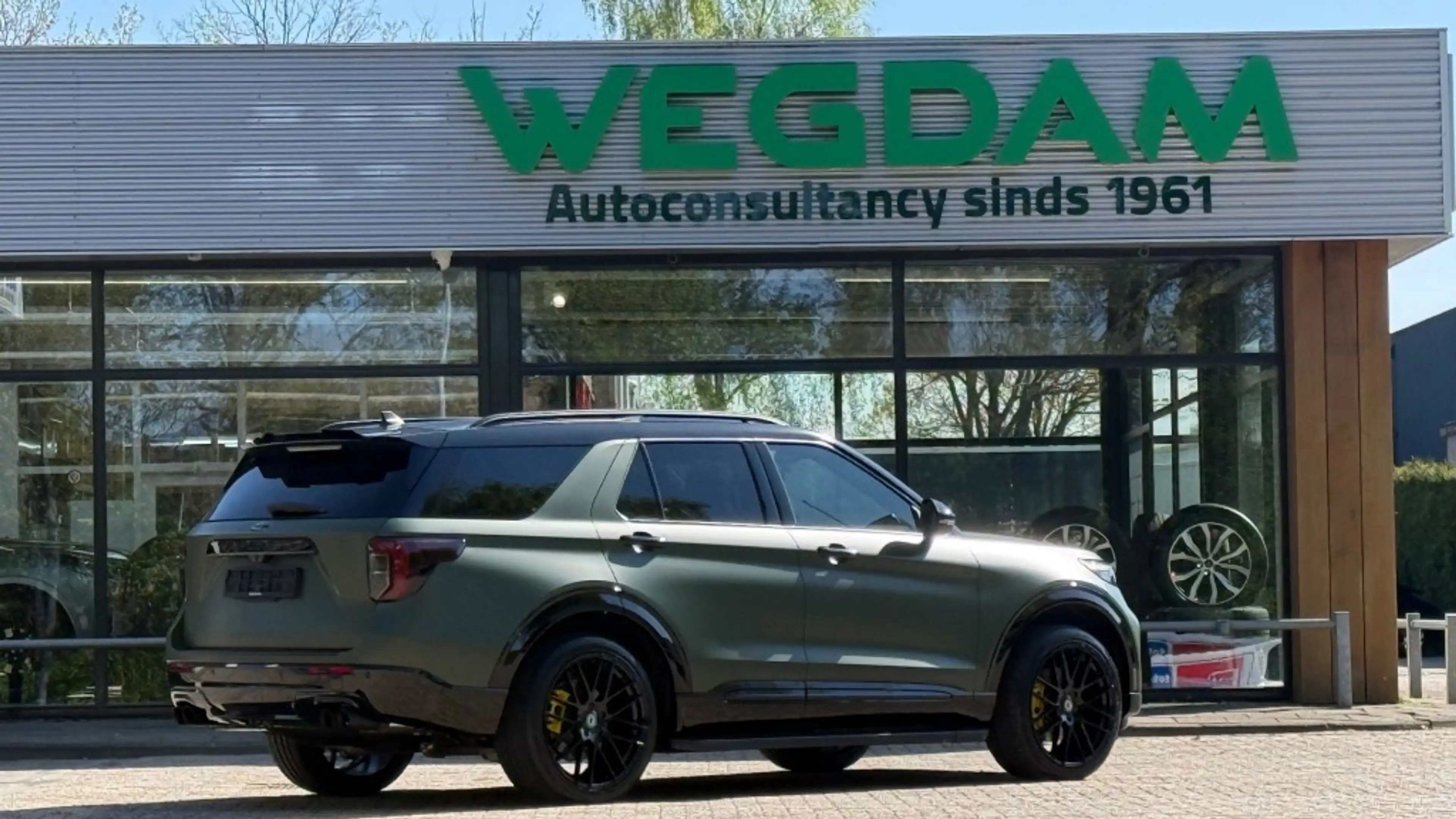 Ford Explorer 3.0 V6 EB PHEV ST-LINE / ARMY EDITION / 20inch — photo 19
