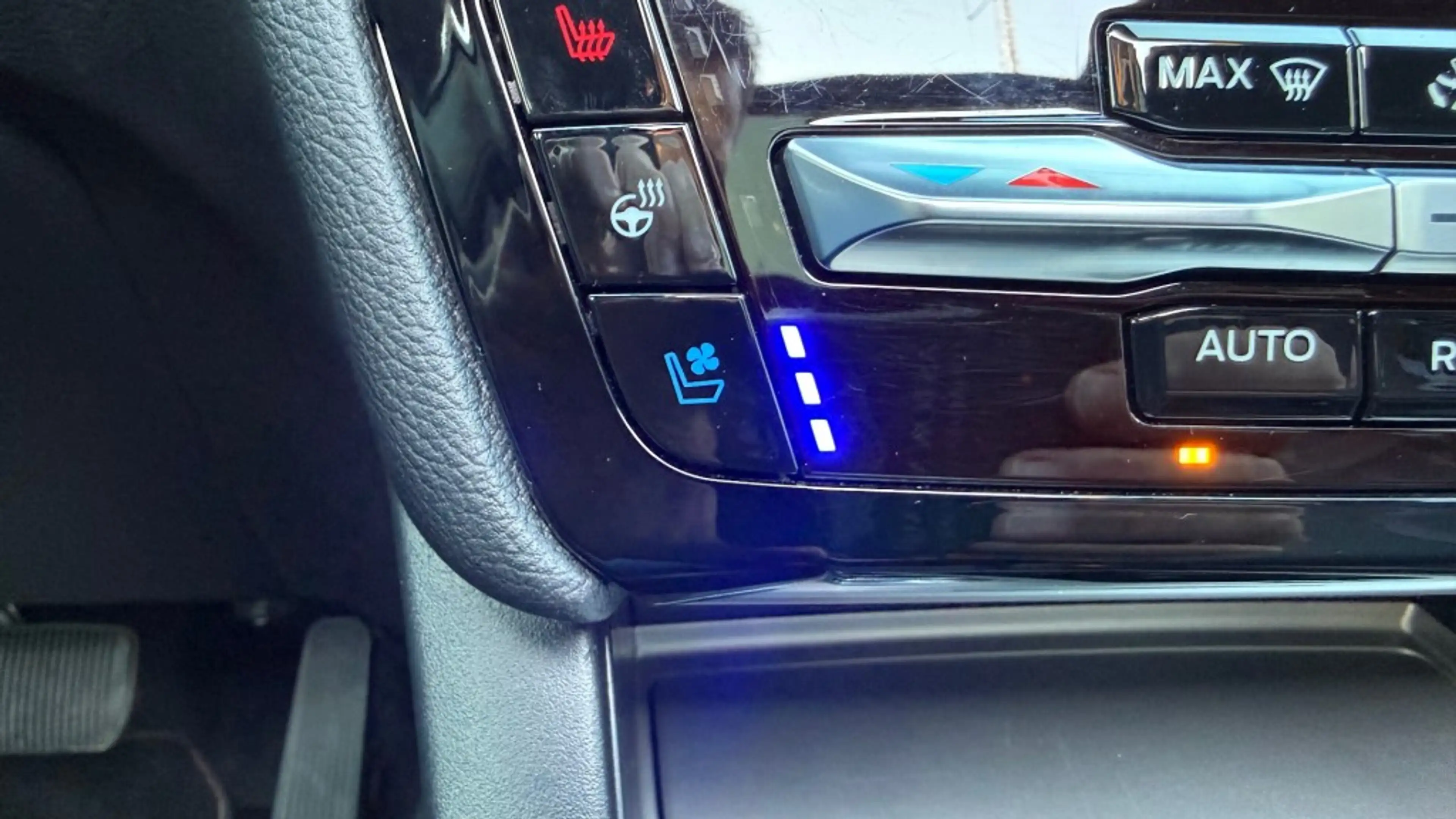 Ford Explorer 3.0 V6 EB PHEV ST-LINE / ARMY EDITION / 20inch — photo 9