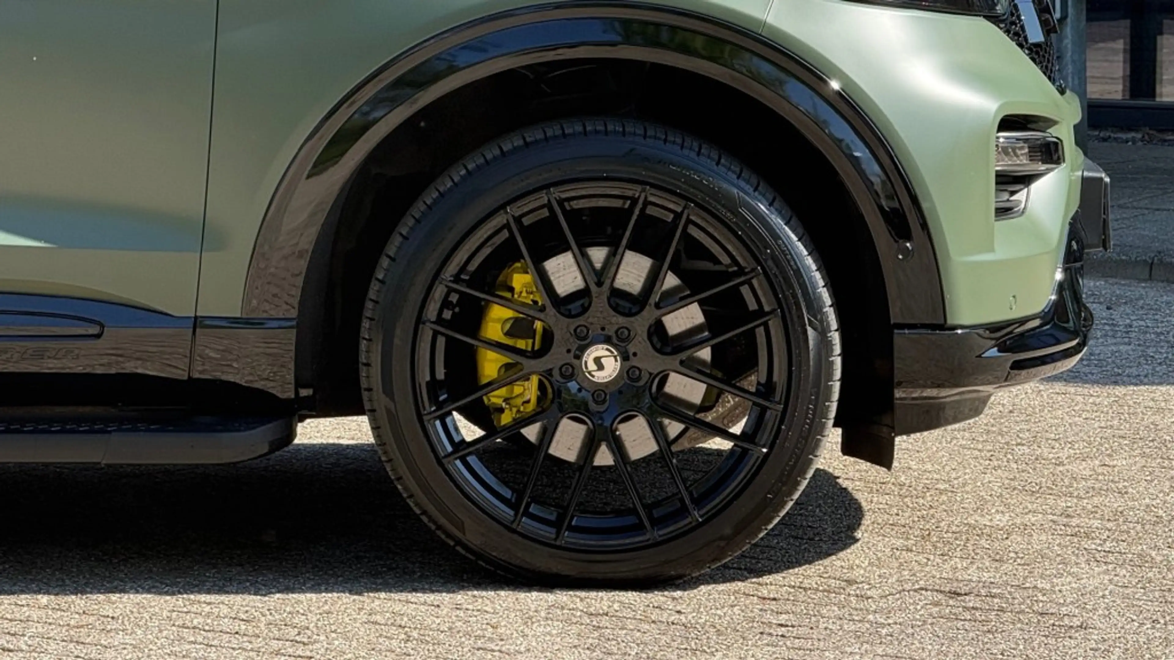 Ford Explorer 3.0 V6 EB PHEV ST-LINE / ARMY EDITION / 20inch — photo 12