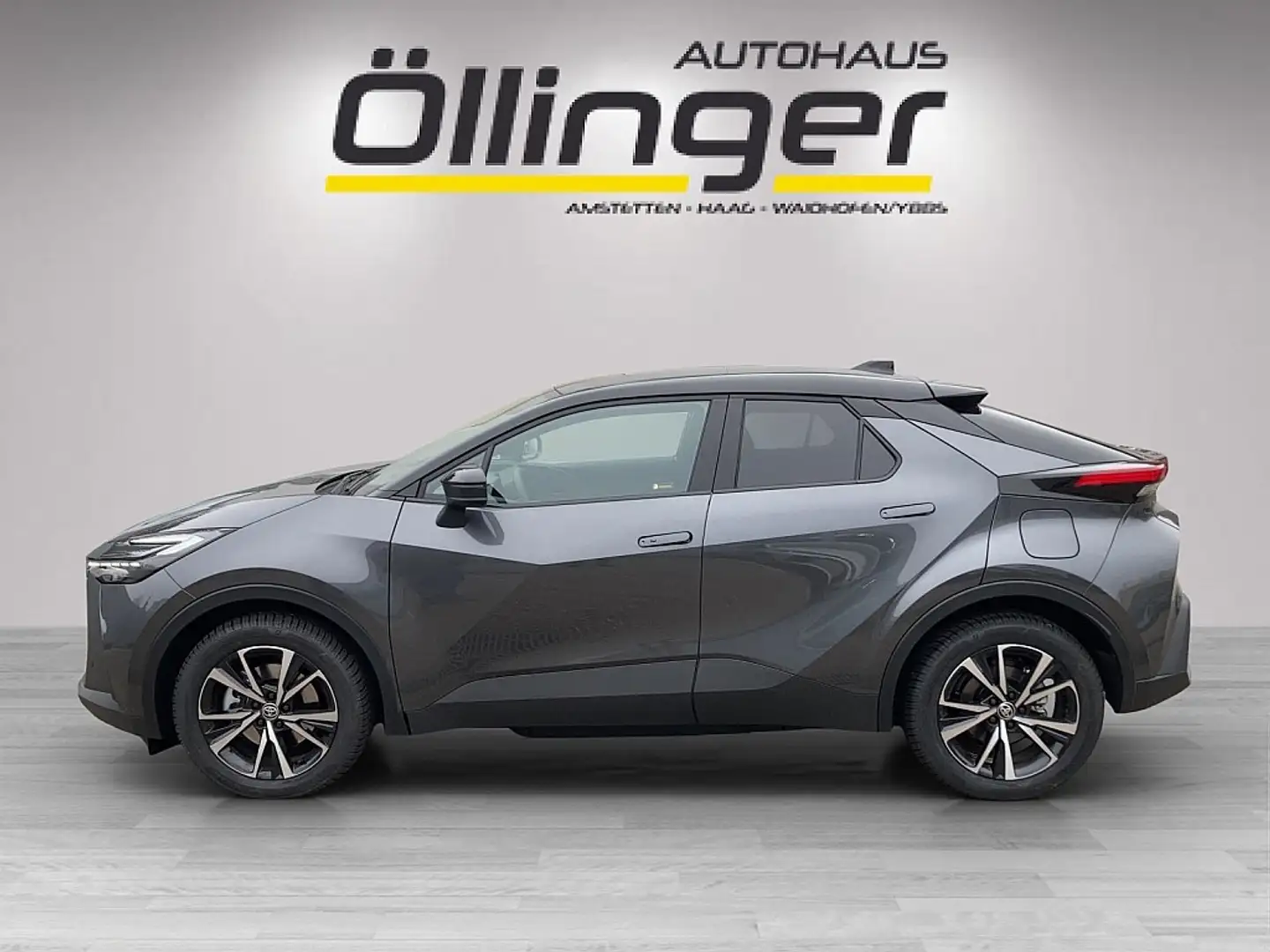 Toyota C-HR 2,0 Plug-In Hybrid E-CVT Active Drive Grau - 2