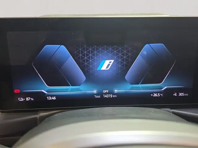 BMW I4 view 16