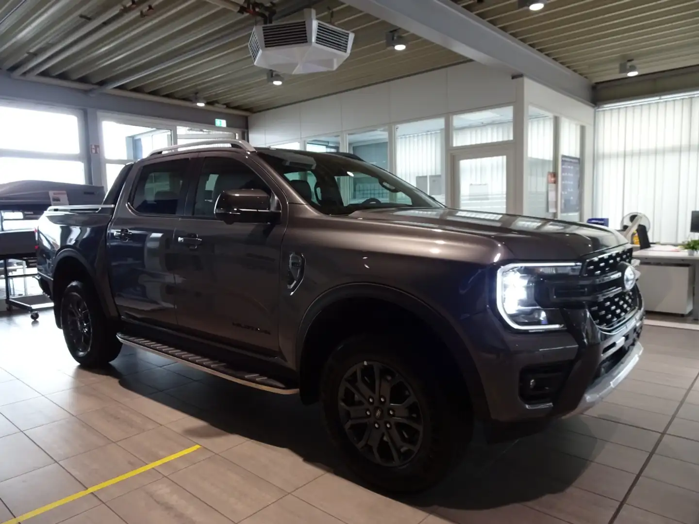 Ford Ranger Wildtrak 2.0 DoKa AWD AHK*NAV*iACC*360*B&O Gris - 1