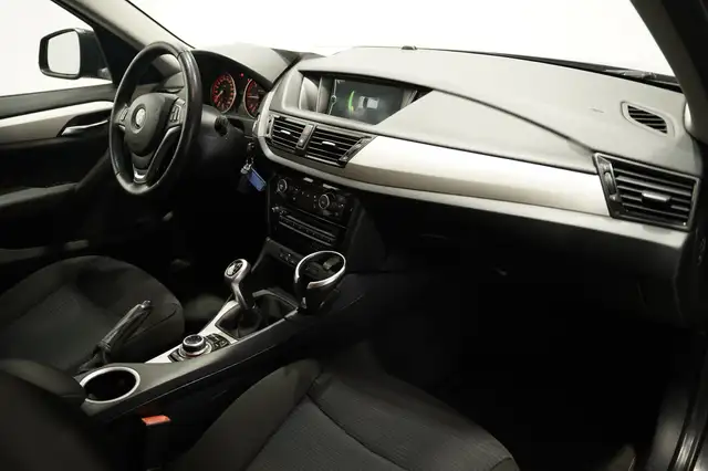 BMW X1 view 11