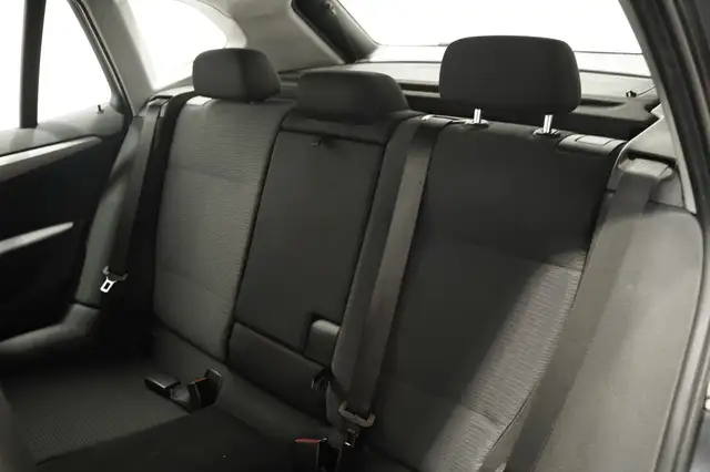 BMW X1 view 10
