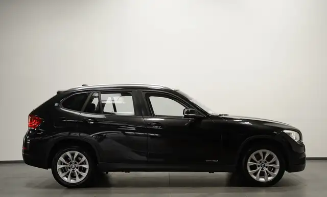 BMW X1 view 4